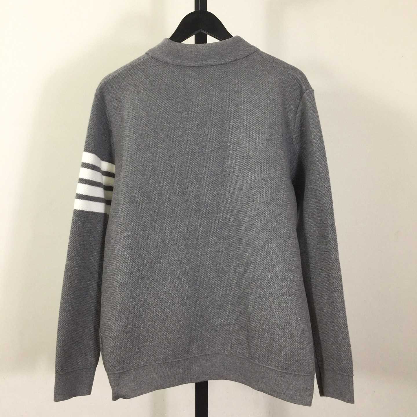 Thom Browne 4-Bar Cardigan - DesignerGu