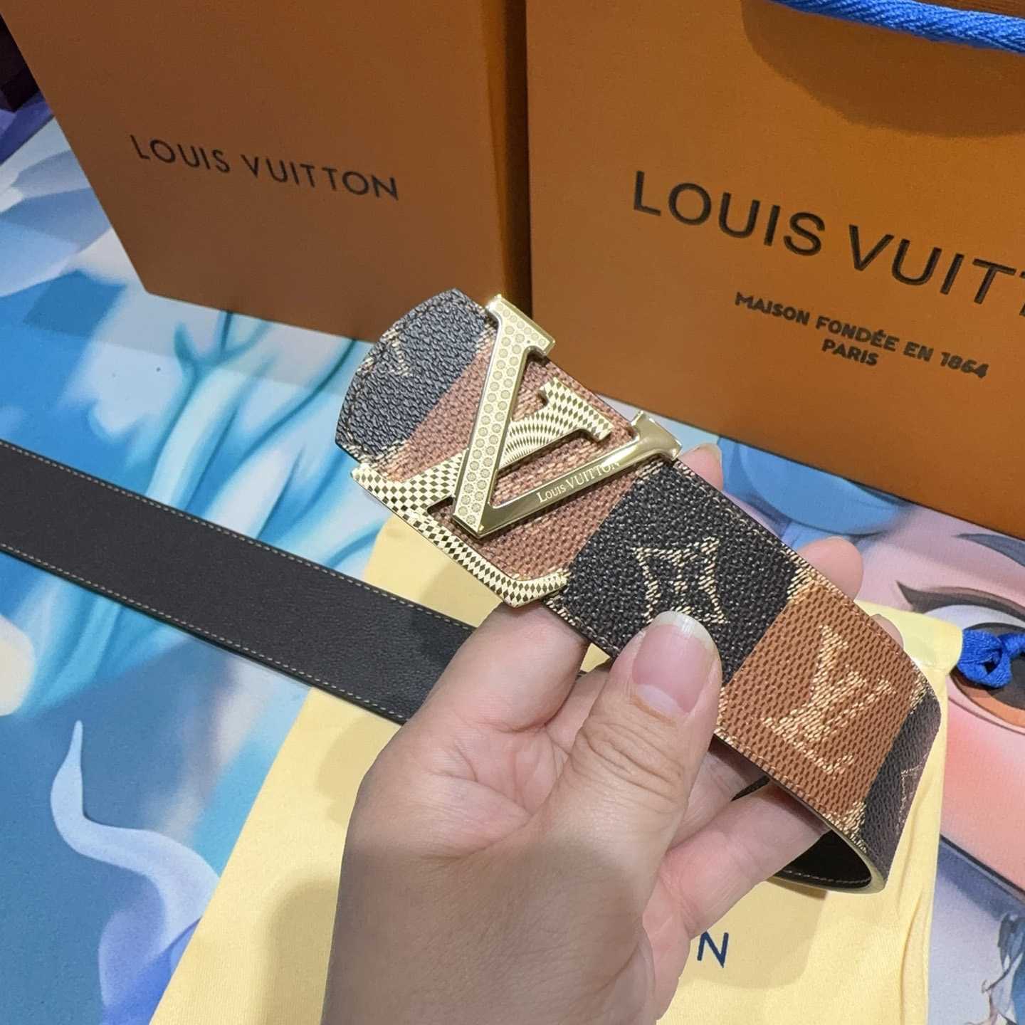 Louis Vuitton 40mm Reversible Belt  - DesignerGu