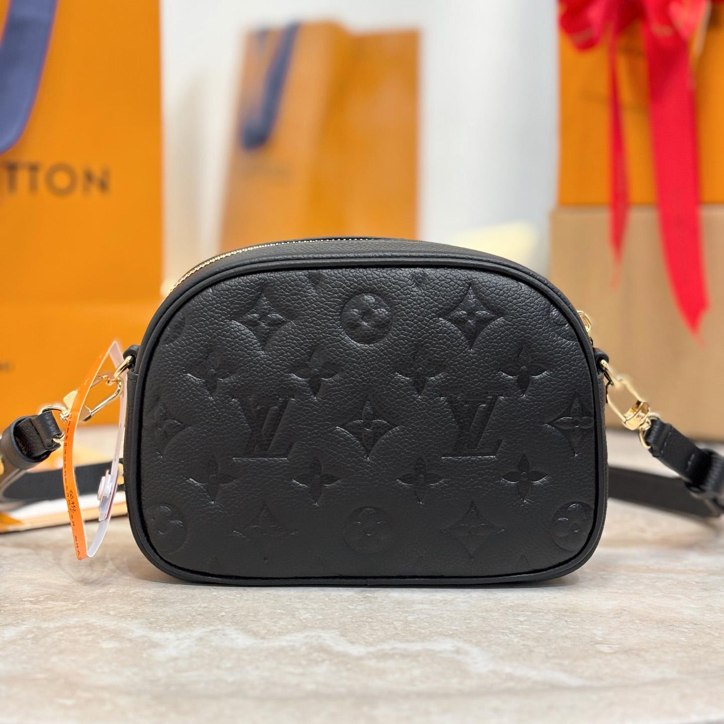 Louis Vuitton Tiny Camera Bag   M25518 - DesignerGu