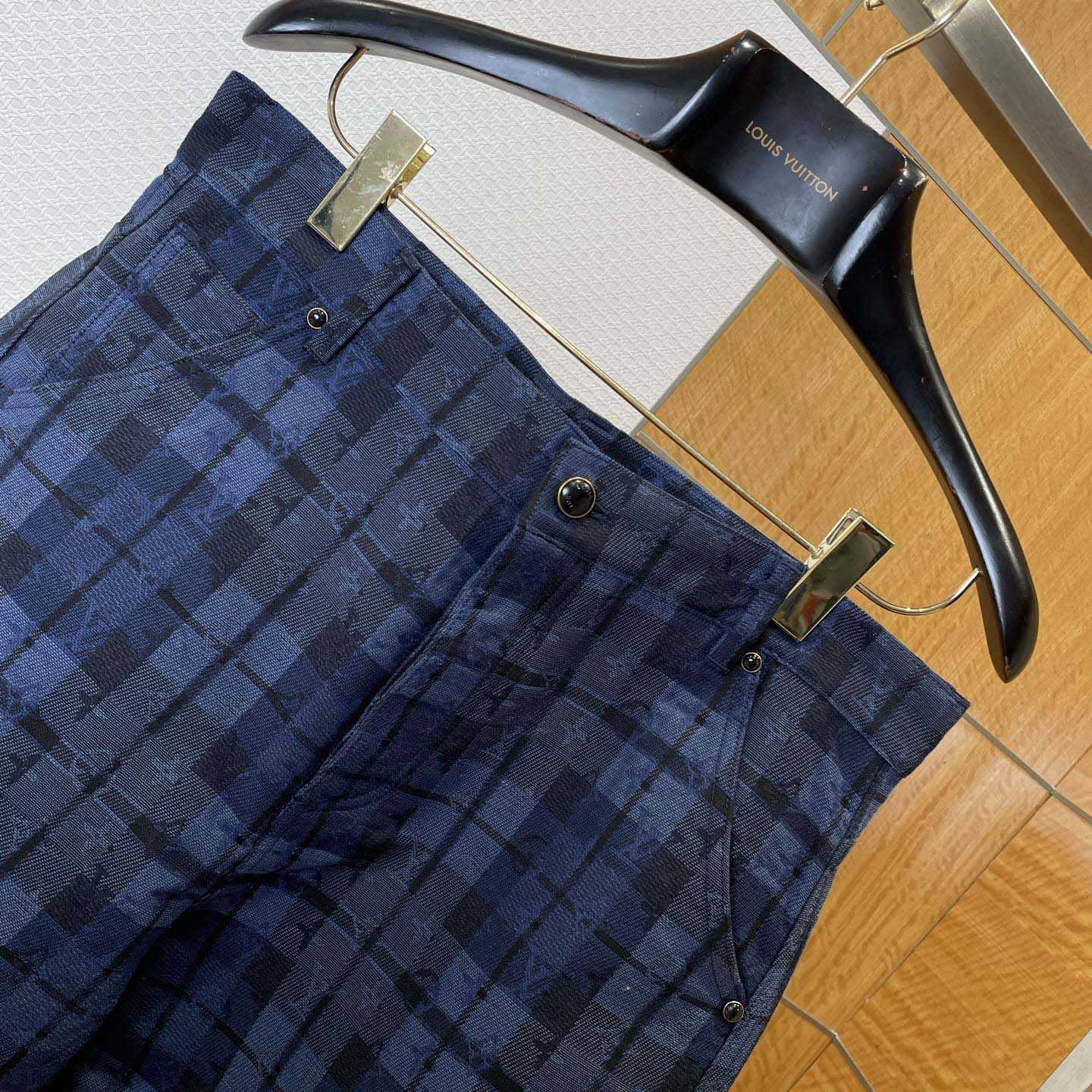 Louis Vuitton Monogram Tartan Denim Pants   1AIJUQ - DesignerGu