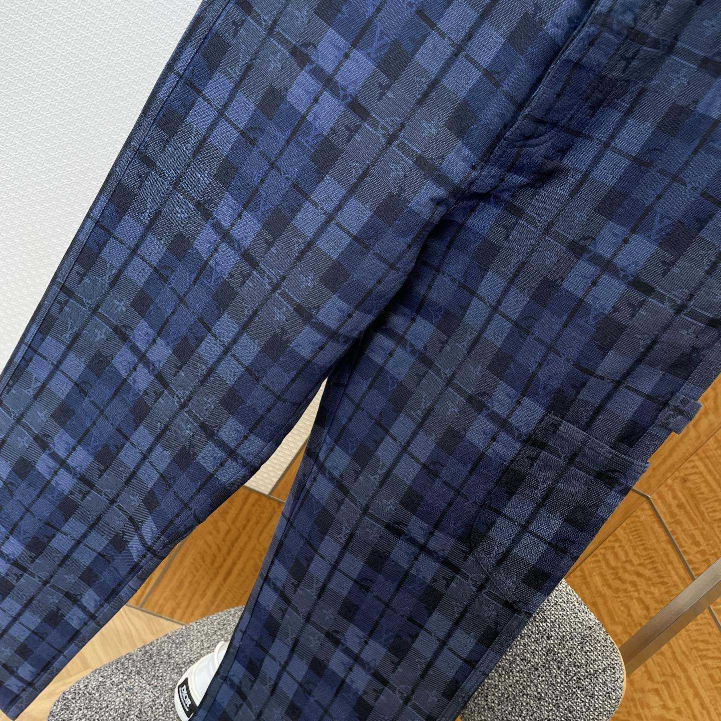 Louis Vuitton Monogram Tartan Denim Pants   1AIJUQ - DesignerGu