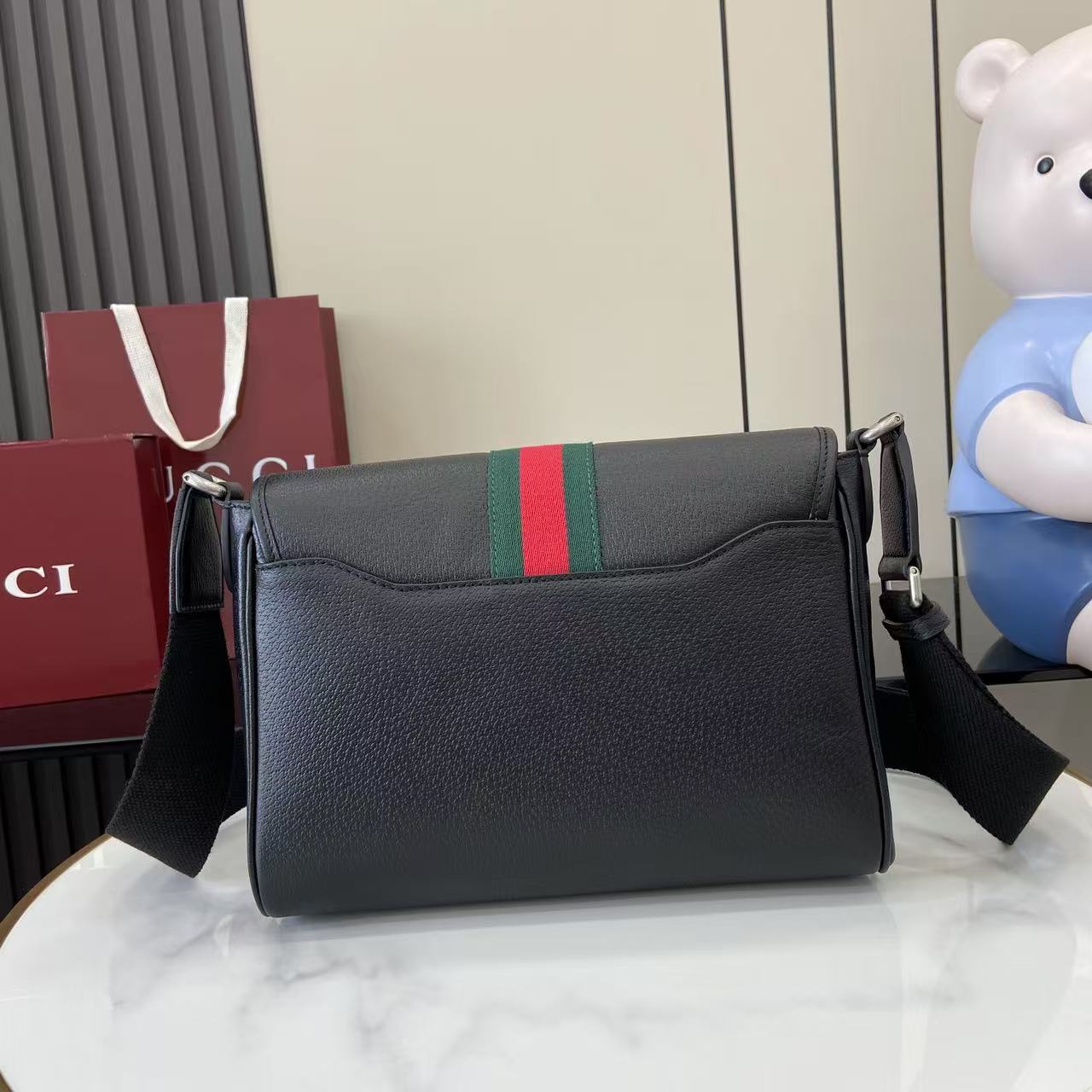 Gucci Ophidia Medium Messenger Bag - DesignerGu