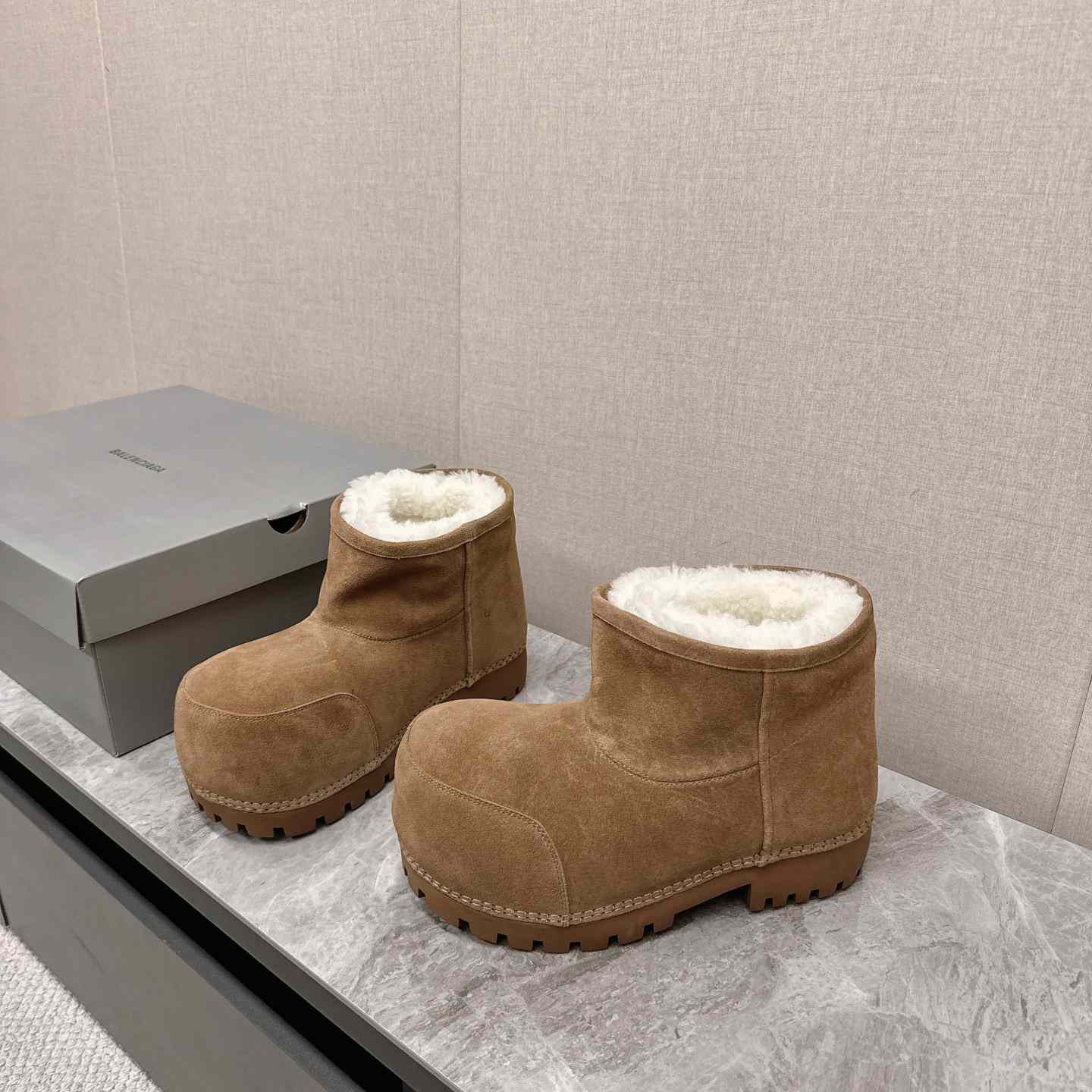 Balenciaga Alaska boots - DesignerGu