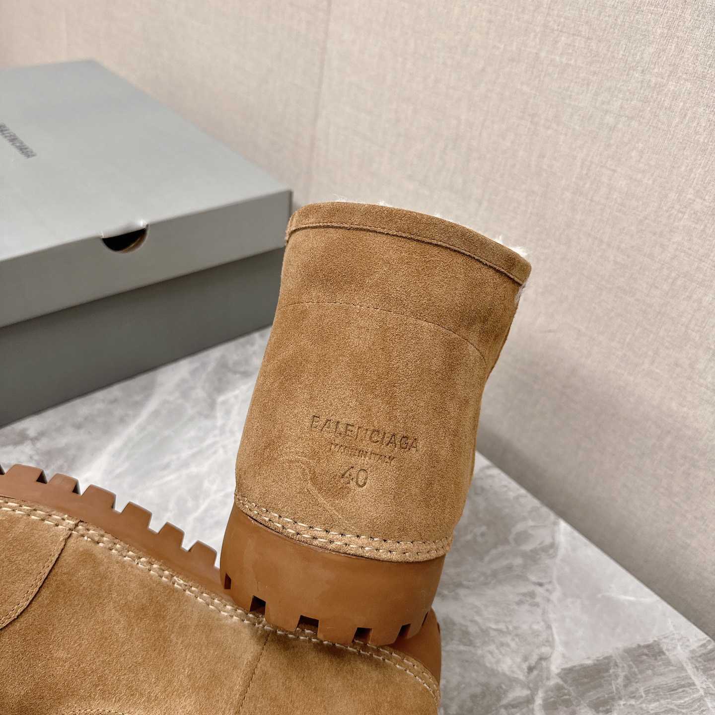 Balenciaga Alaska boots - DesignerGu