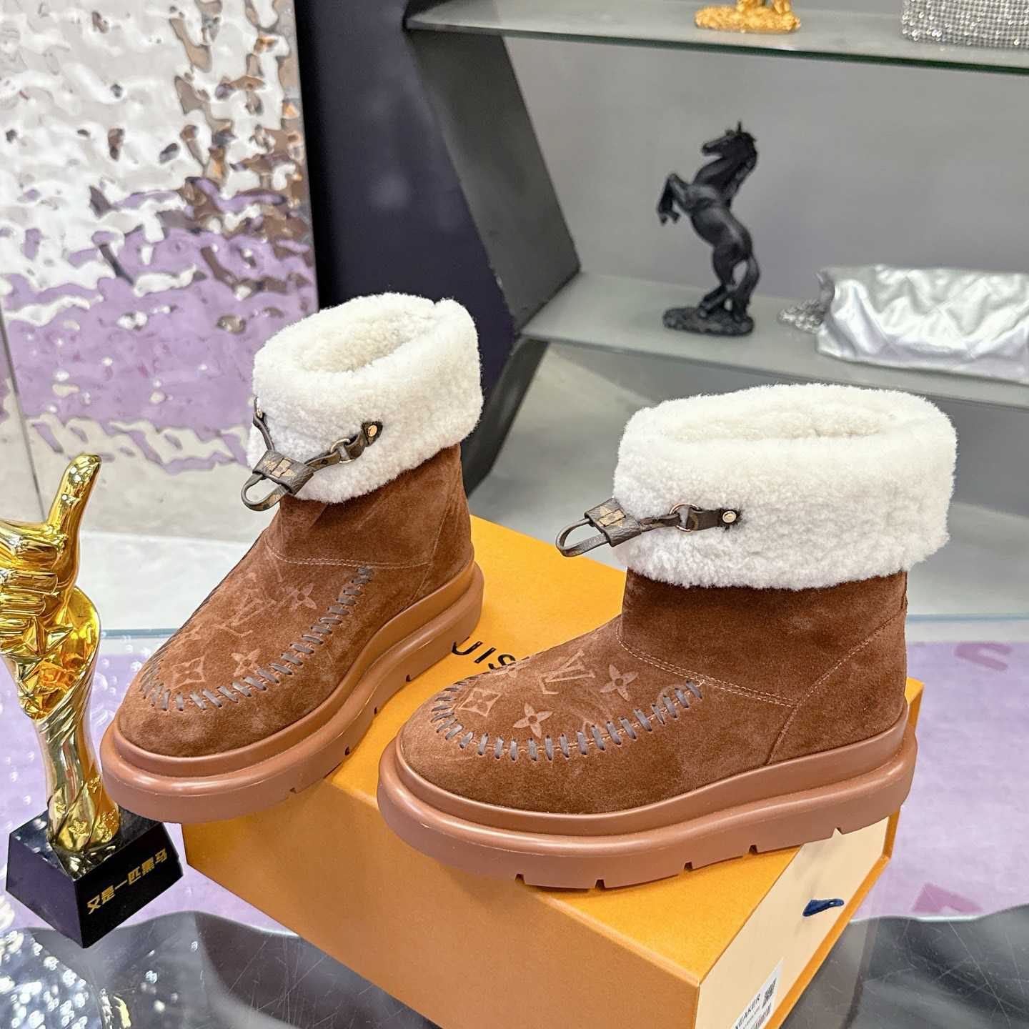 Louis Vuitton Cortina Ankle Boot   1AIUFE - DesignerGu