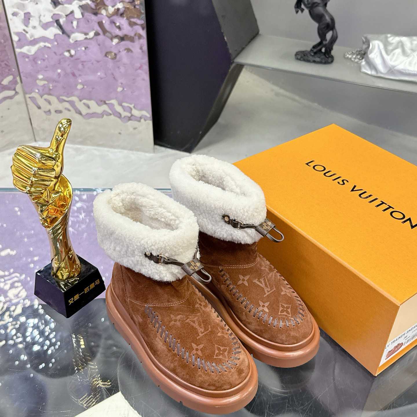 Louis Vuitton Cortina Ankle Boot   1AIUFE - DesignerGu