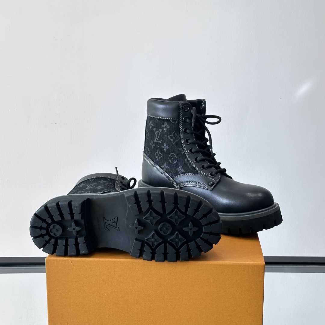 Louis Vuitton LV Boot Ranger    - DesignerGu