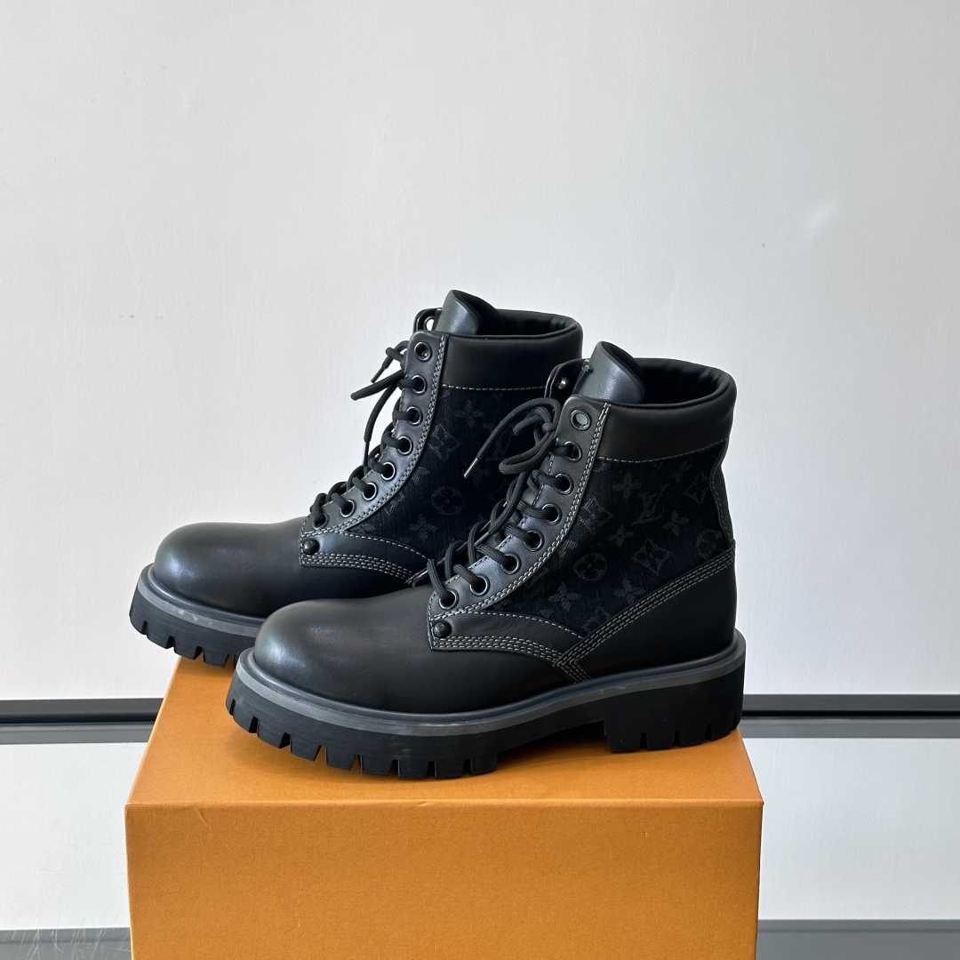 Louis Vuitton LV Boot Ranger    - DesignerGu