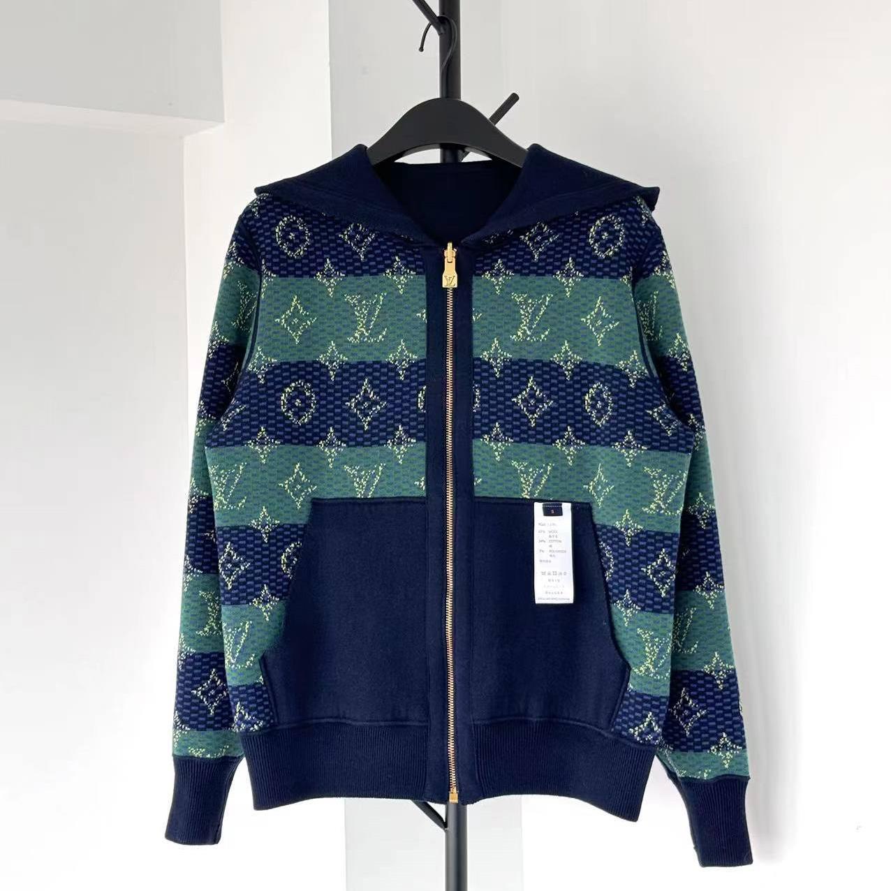 Louis Vuitton Monogram Double Face Reversible Hoodie    1AIJZ5 - DesignerGu