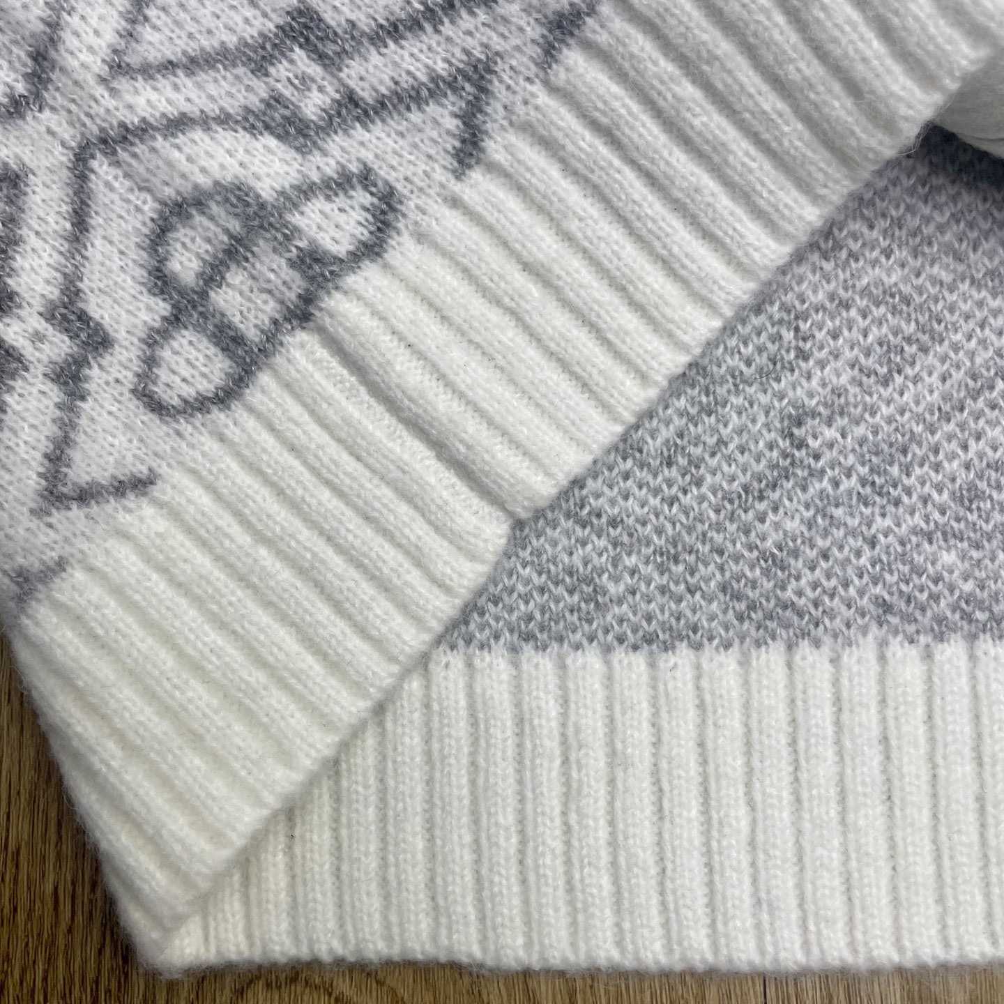 Casablanca Logo-pattern Zip-fastening Cardigan   D0115 - DesignerGu