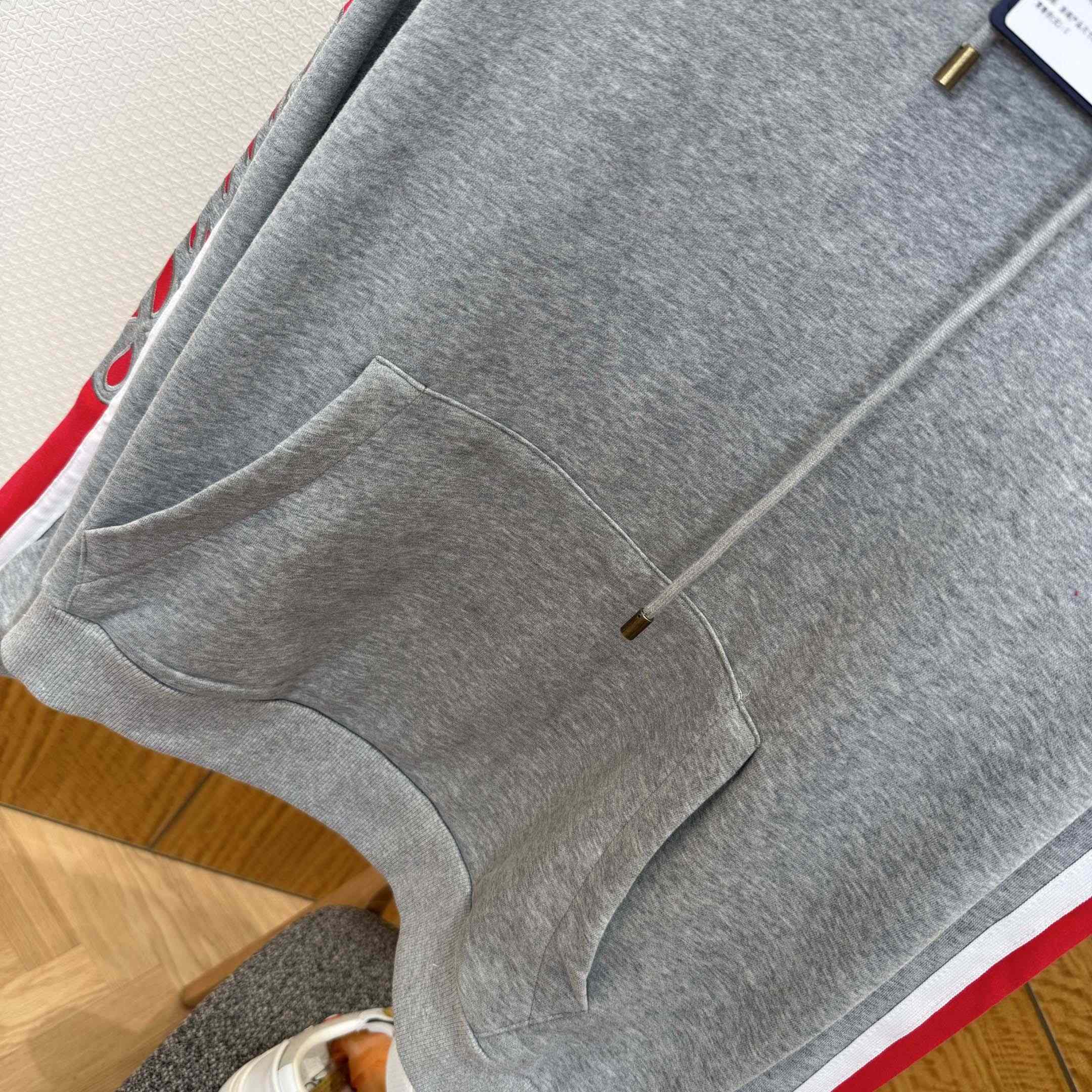 Louis Vuitton Signature Hoodie   1AJCEL - DesignerGu