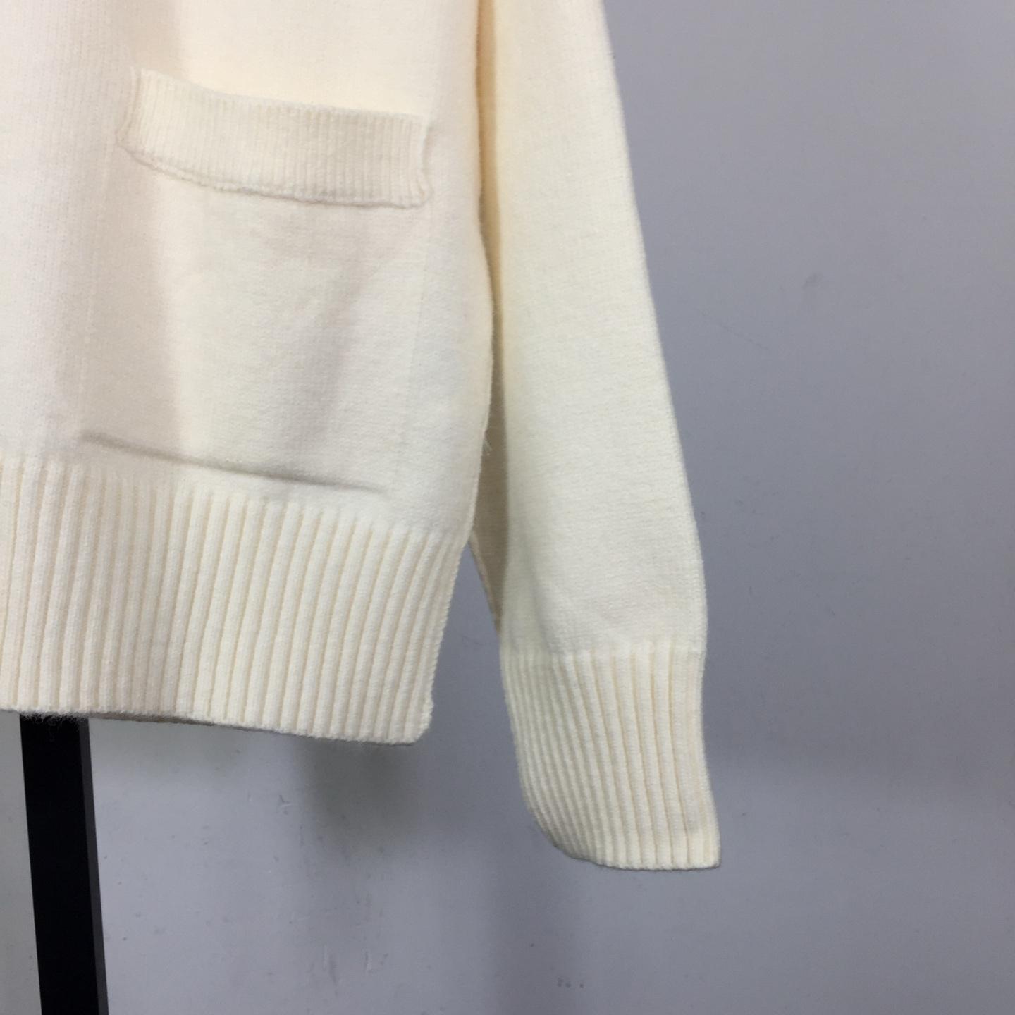 AMI Paris Ami De Coeur Wool Cardigan - DesignerGu