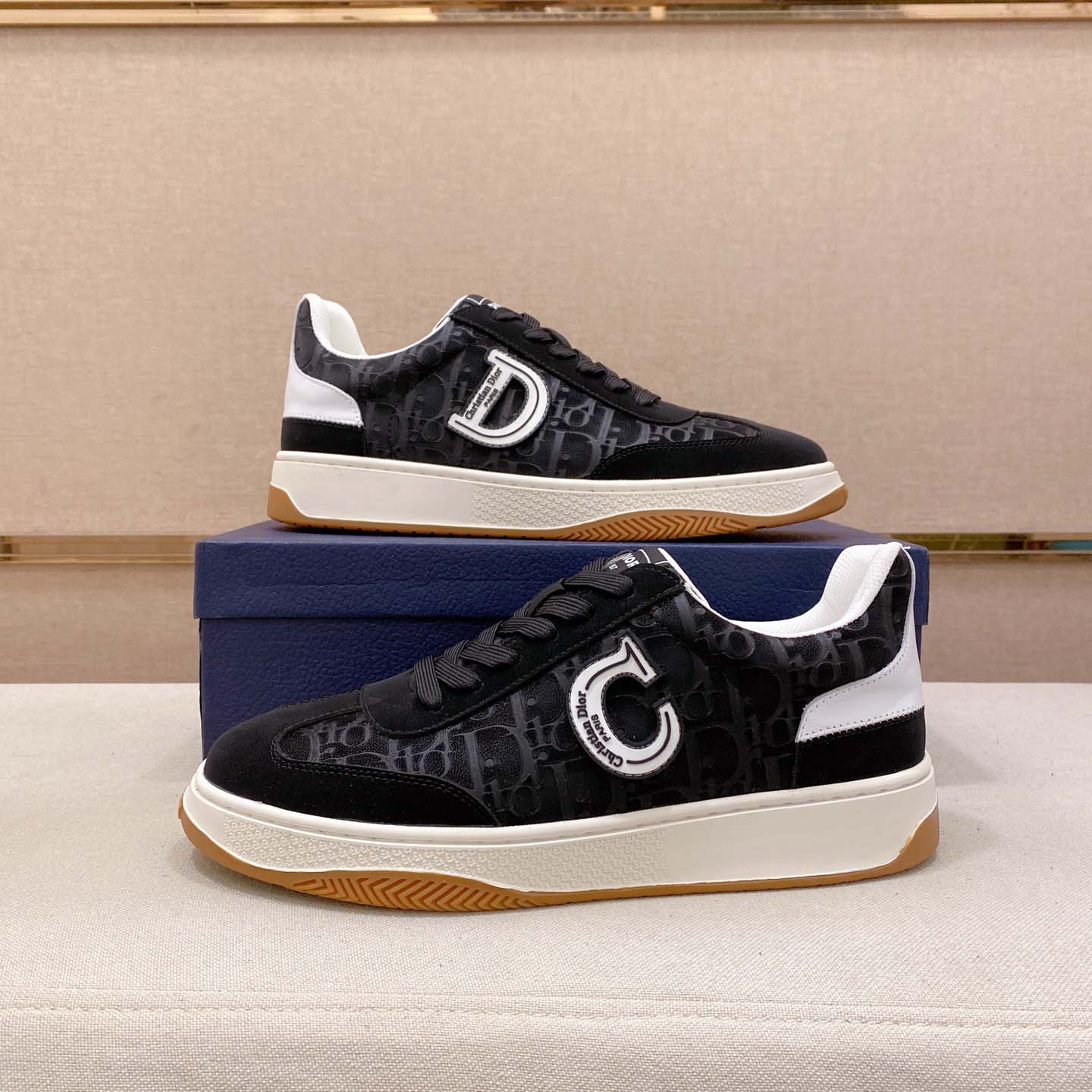 Dior Sneakers - DesignerGu