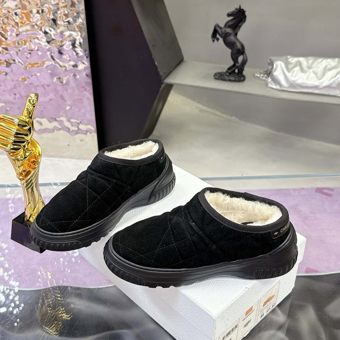 Dior Frost Low Ankle Boot - DesignerGu