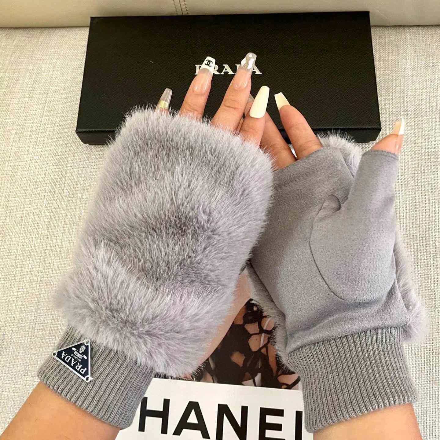 Prada Women's Gloves  - DesignerGu