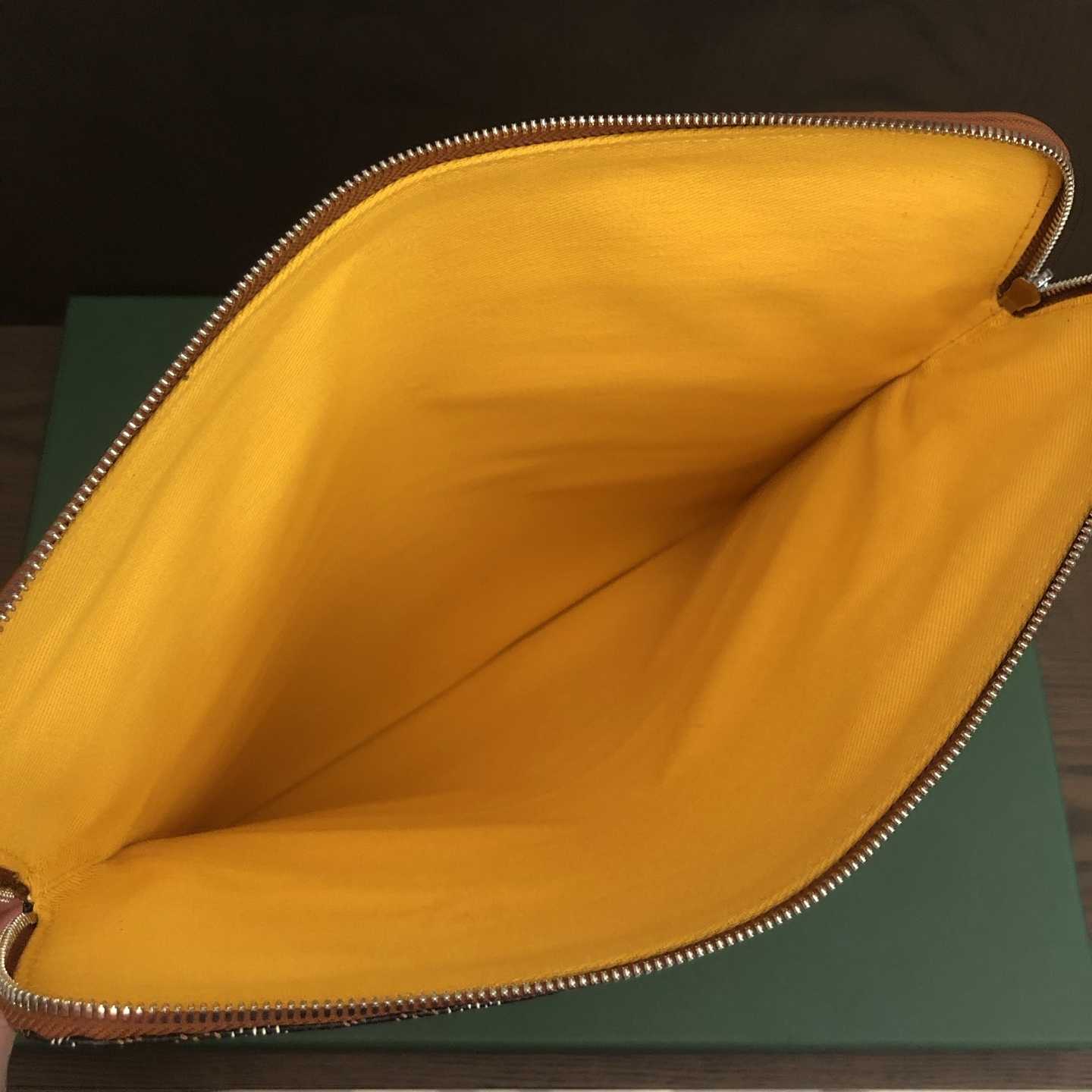 Goyard Sainte-Marie MM Clutch - DesignerGu