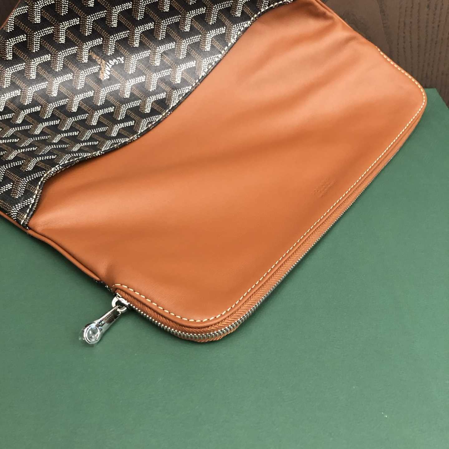 Goyard Sainte-Marie MM Clutch - DesignerGu