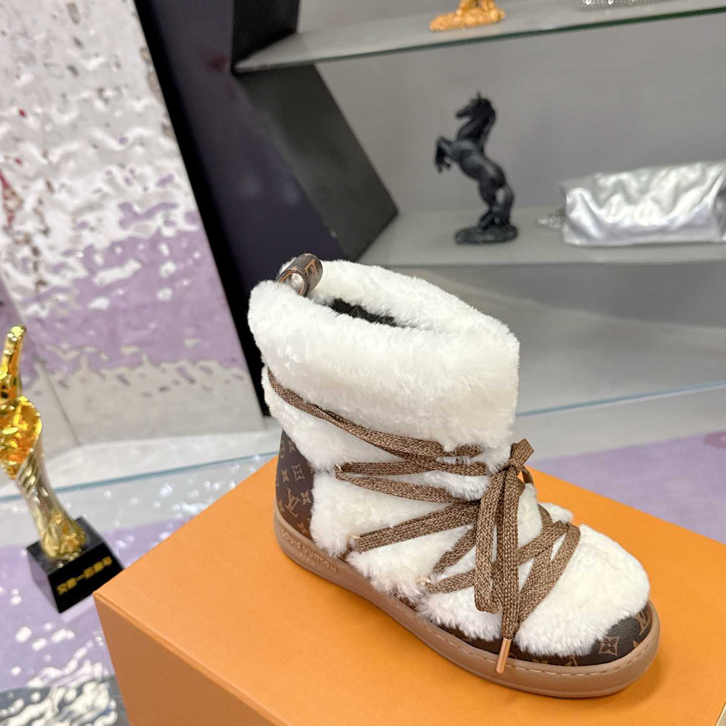 Louis Vuitton LV Cloud Lace-Up Ankle Boot Sneaker  1AIV37 - DesignerGu