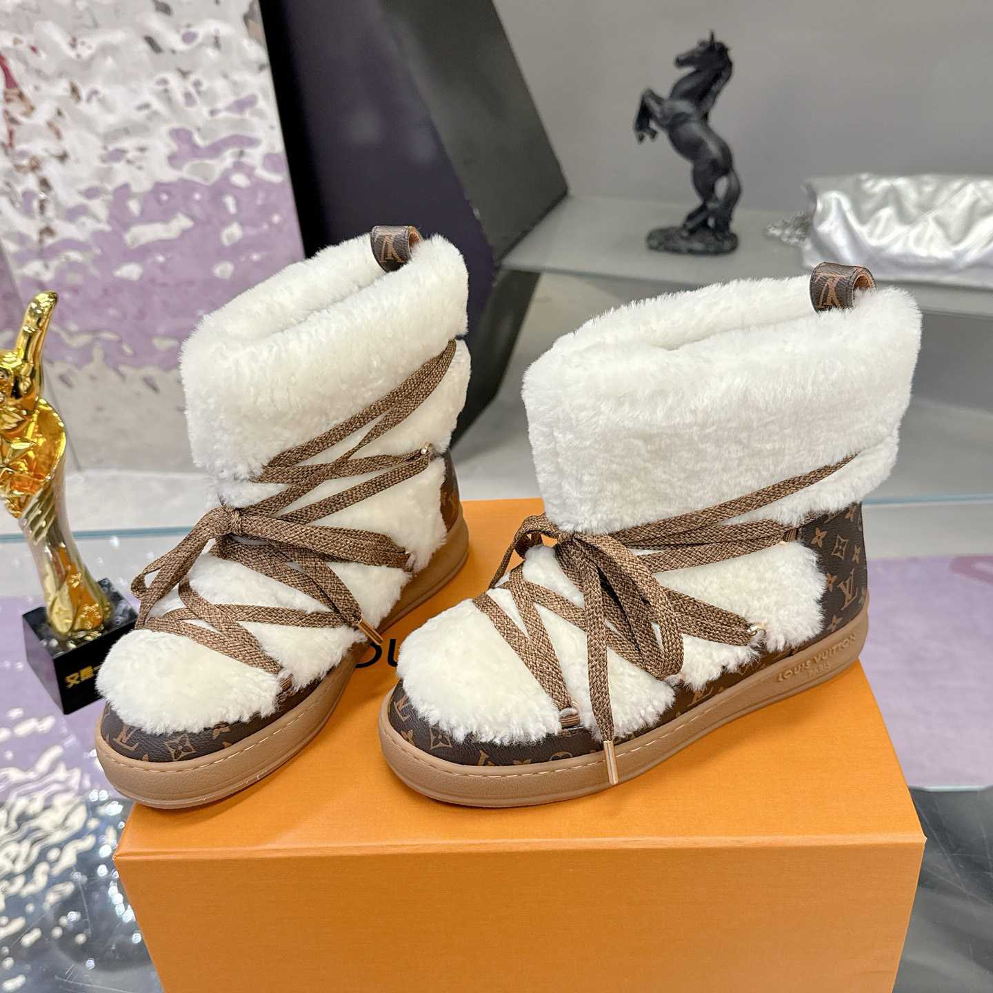 Louis Vuitton LV Cloud Lace-Up Ankle Boot Sneaker  1AIV37 - DesignerGu