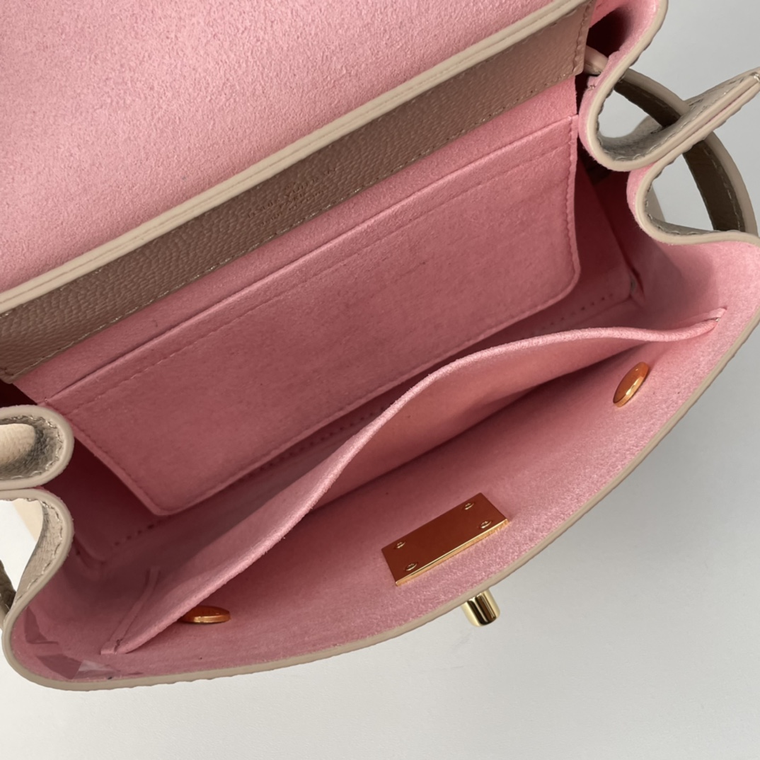 Louis Vuitton Greige Leather LockMe Ever Mini Bag    M21052 - DesignerGu