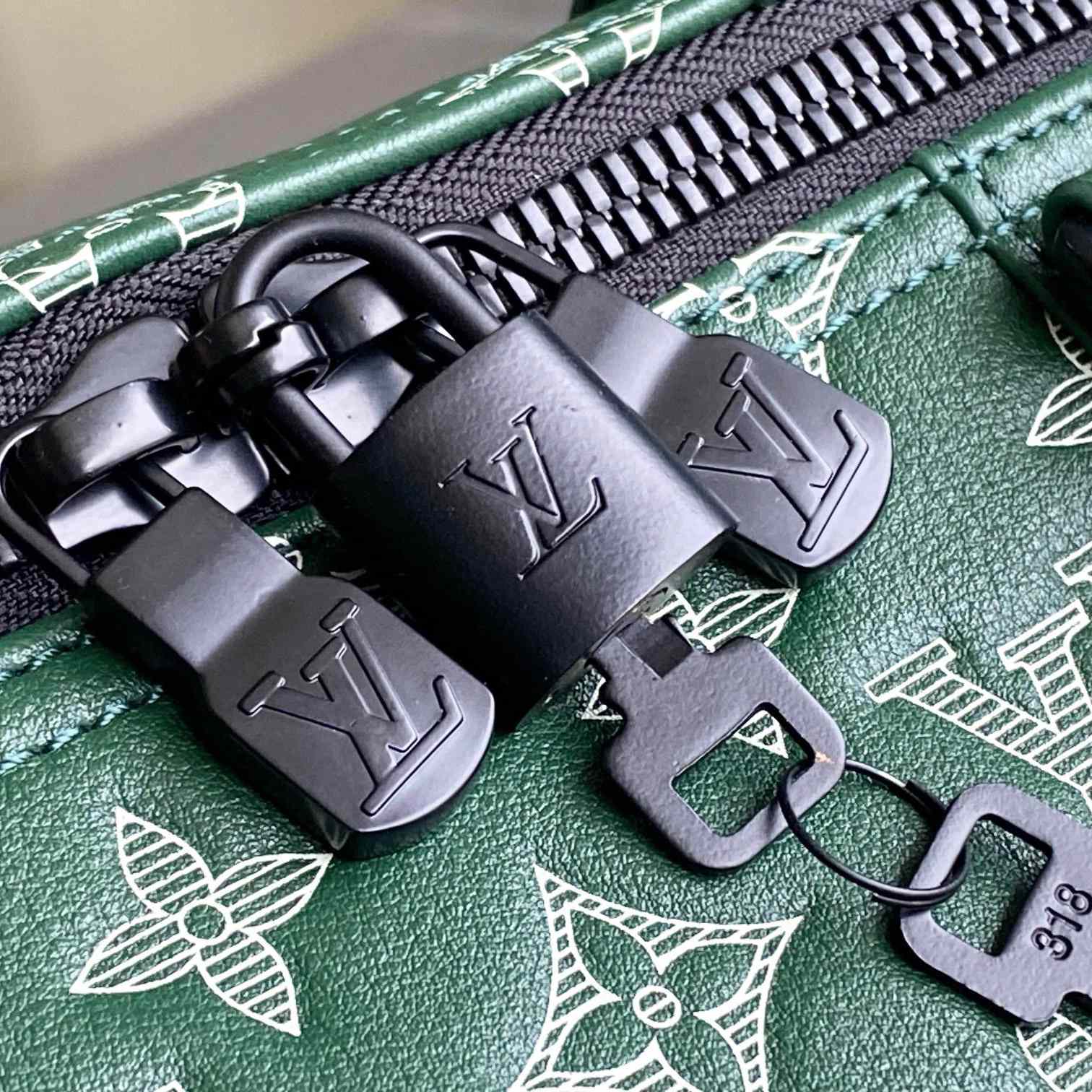 Louis Vuitton Keepall Bandoulière 50  M27179 - DesignerGu