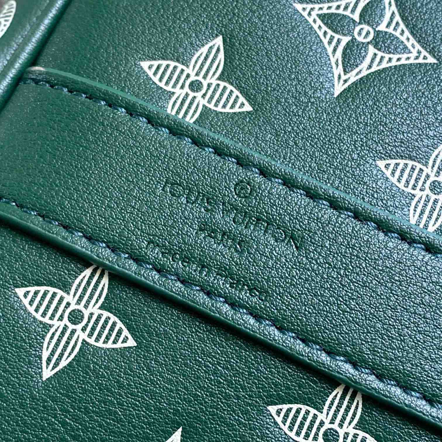 Louis Vuitton Keepall Bandoulière 50  M27179 - DesignerGu