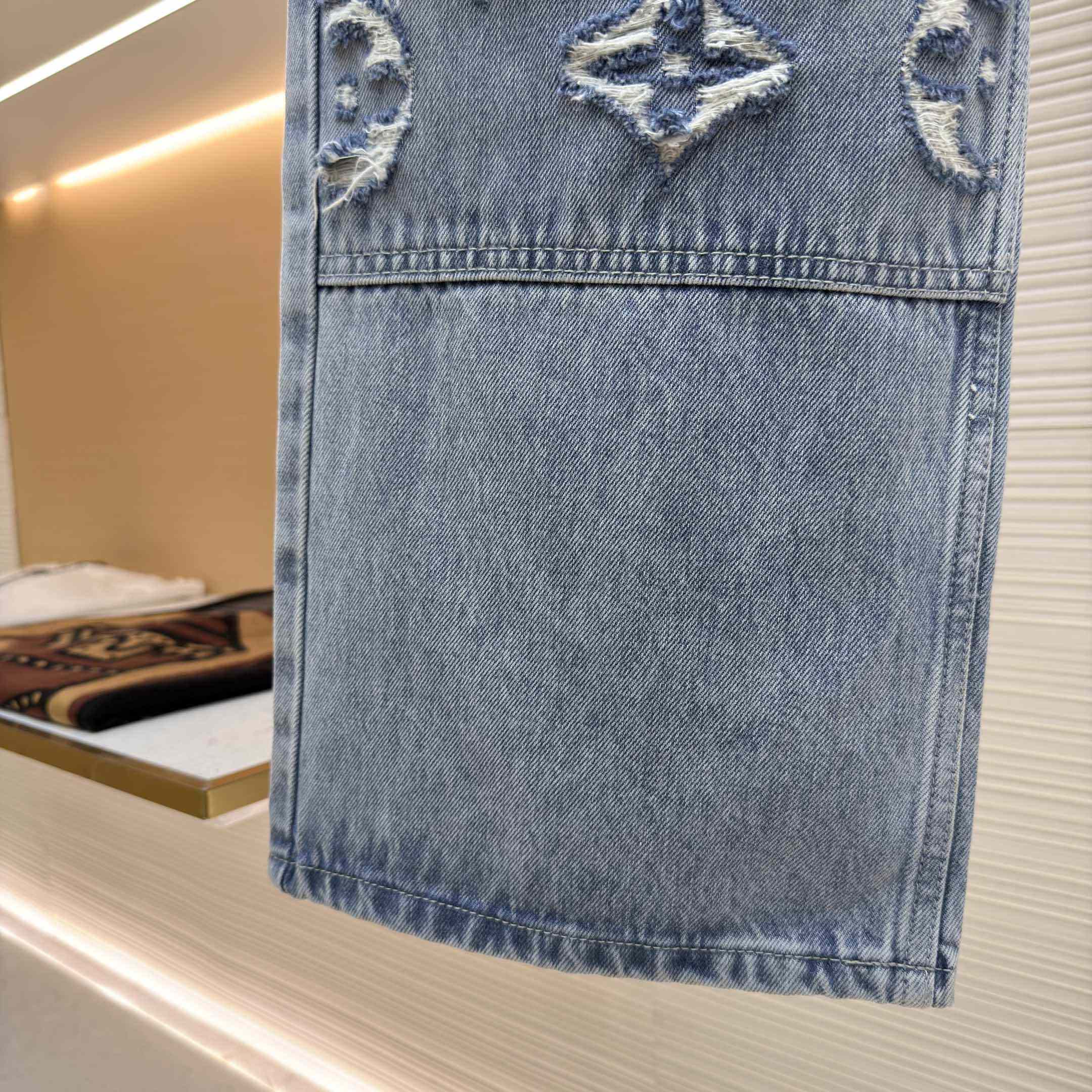 Louis Vuitton Denim Skate Jeans - DesignerGu