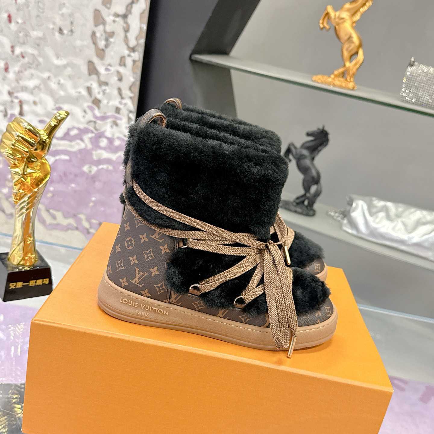 Louis Vuitton LV Cloud Lace-Up Ankle Boot Sneaker  1AIV21 - DesignerGu