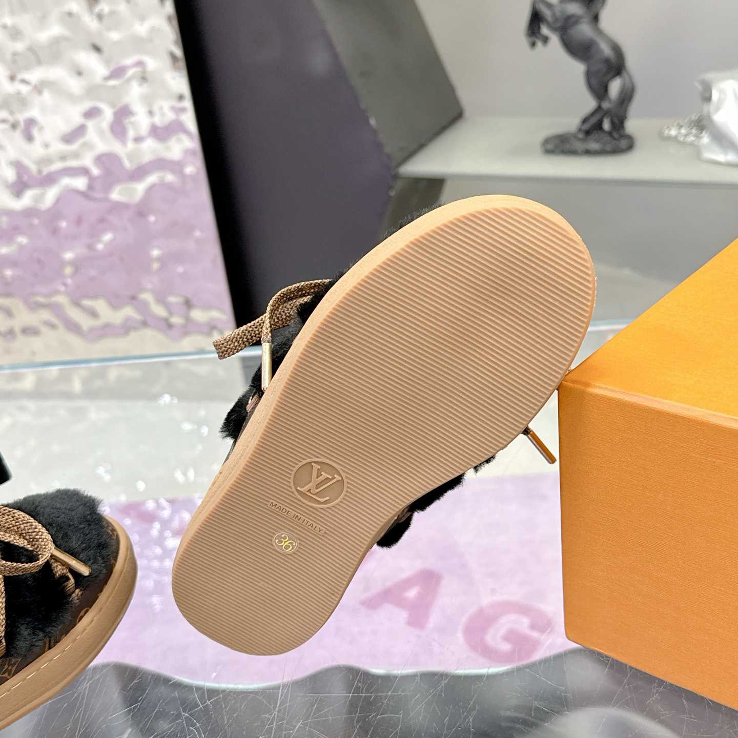 Louis Vuitton LV Cloud Lace-Up Ankle Boot Sneaker  1AIV21 - DesignerGu