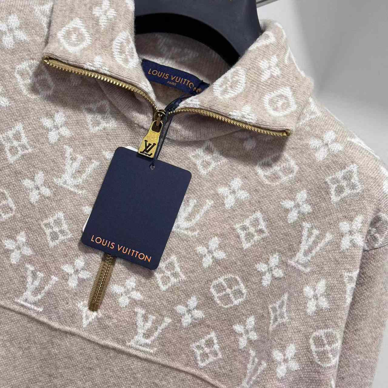 Louis Vuitton Ribbed Wool Half-Zip Pullover   1AJBWI - DesignerGu