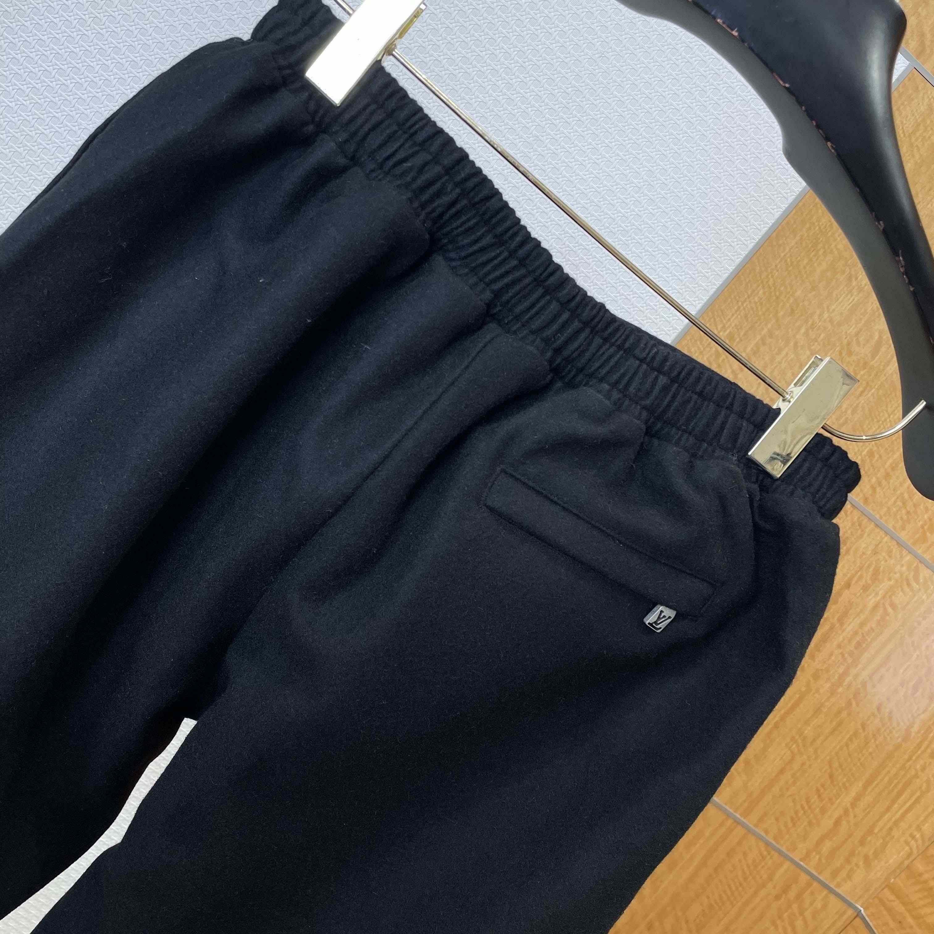 Louis Vuitton Tailored Technical Wool Track Pants   1AIWGE - DesignerGu