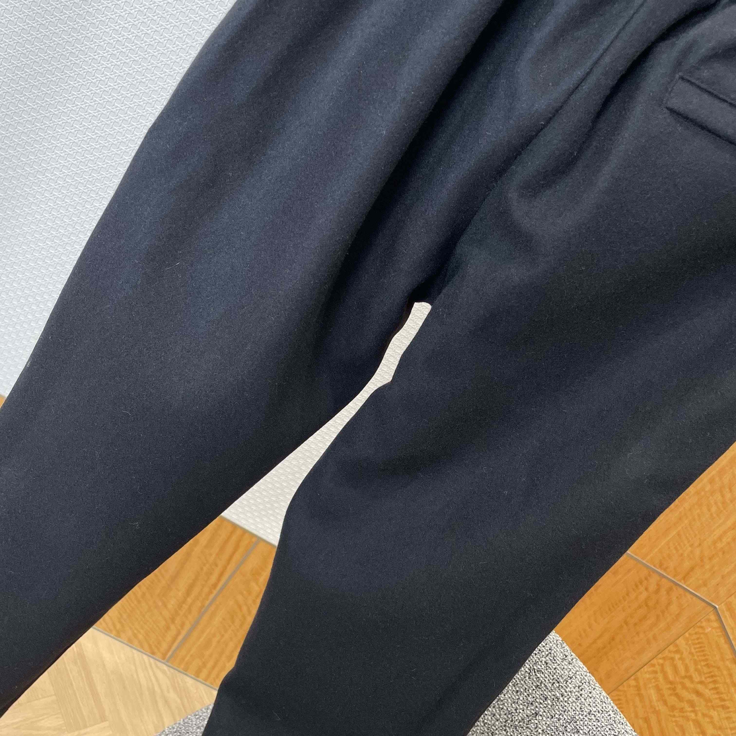 Louis Vuitton Tailored Technical Wool Track Pants   1AIWGE - DesignerGu