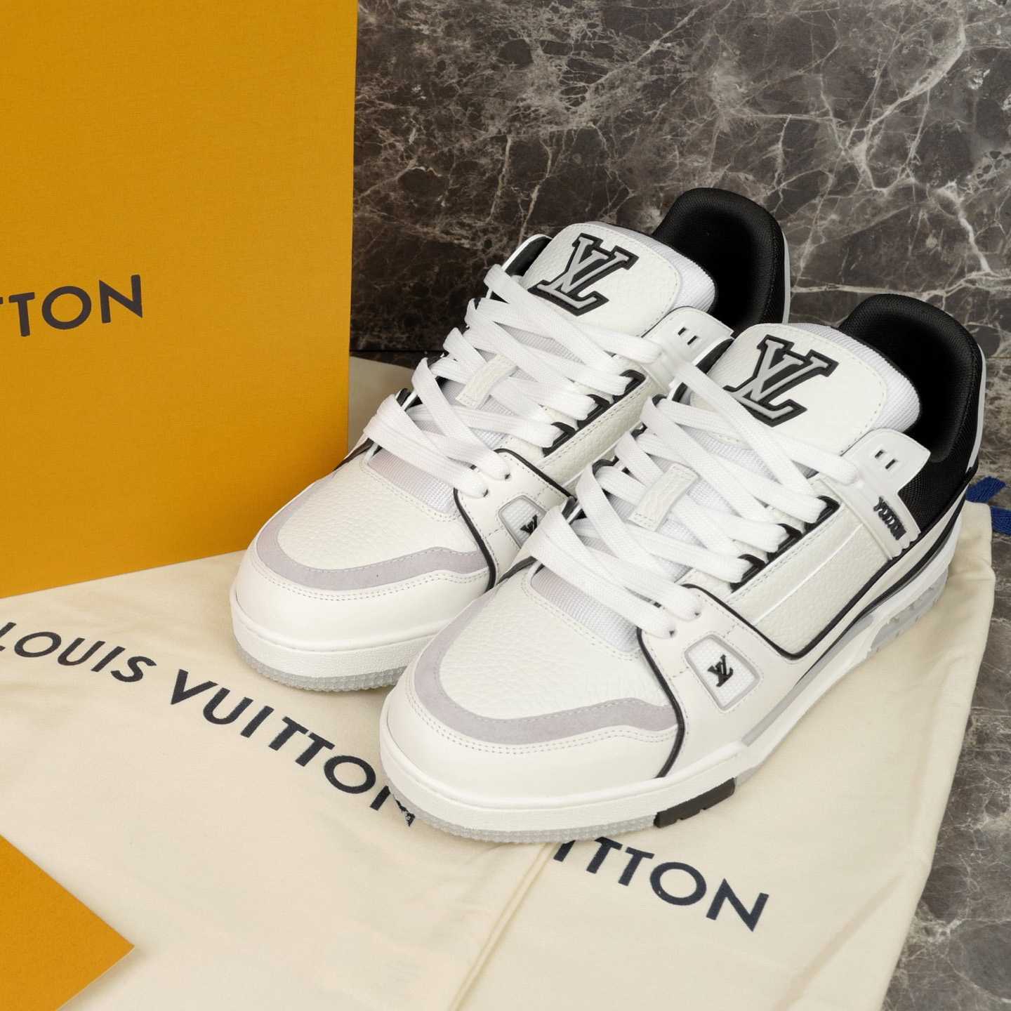 Louis Vuitton LV Trainer Sneaker   1AIJ48 - DesignerGu