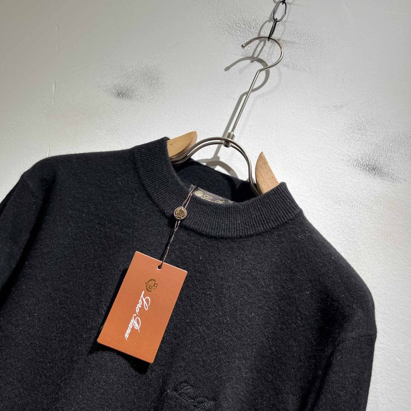 Loro Piana Classic Crewneck - DesignerGu