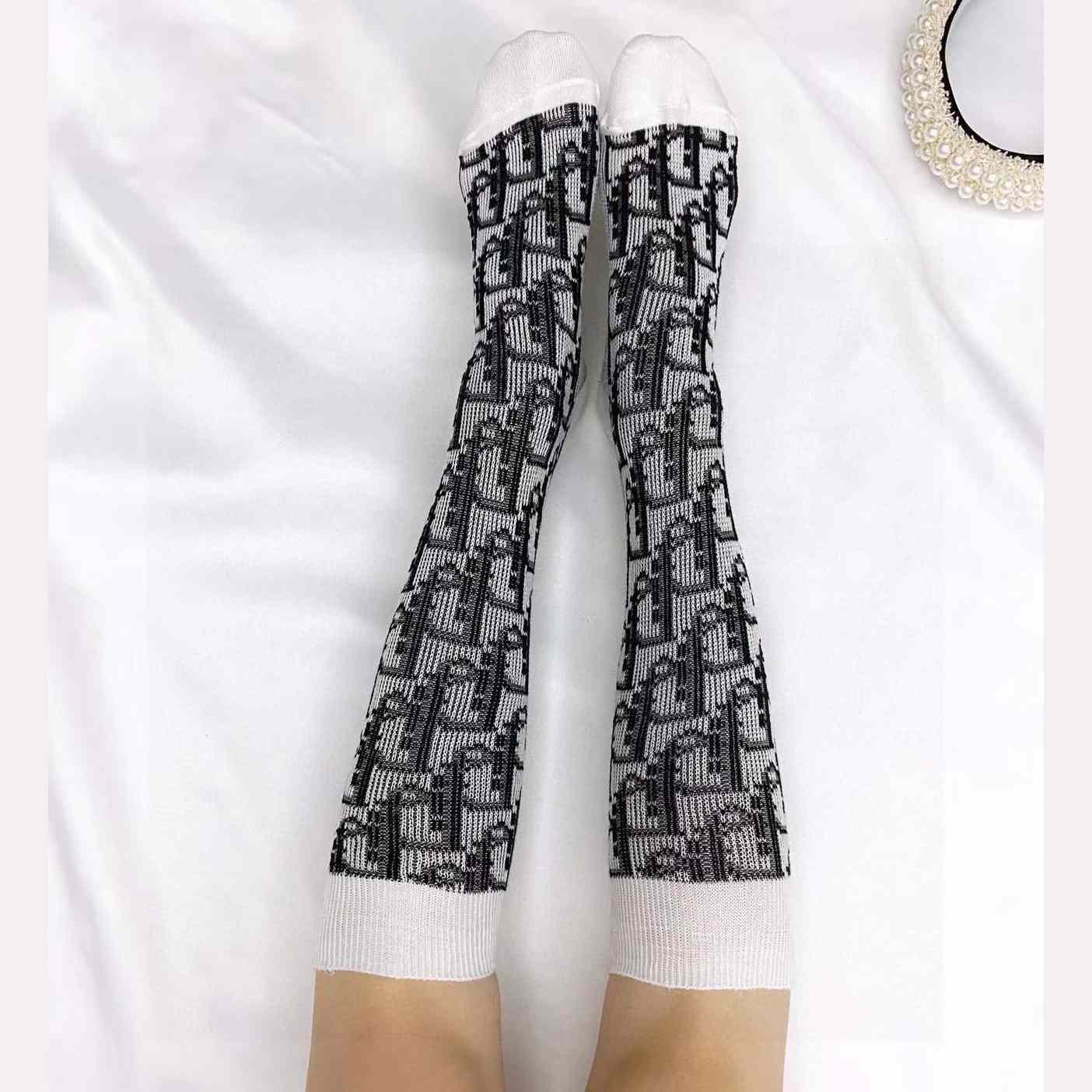 Dior Socks - DesignerGu