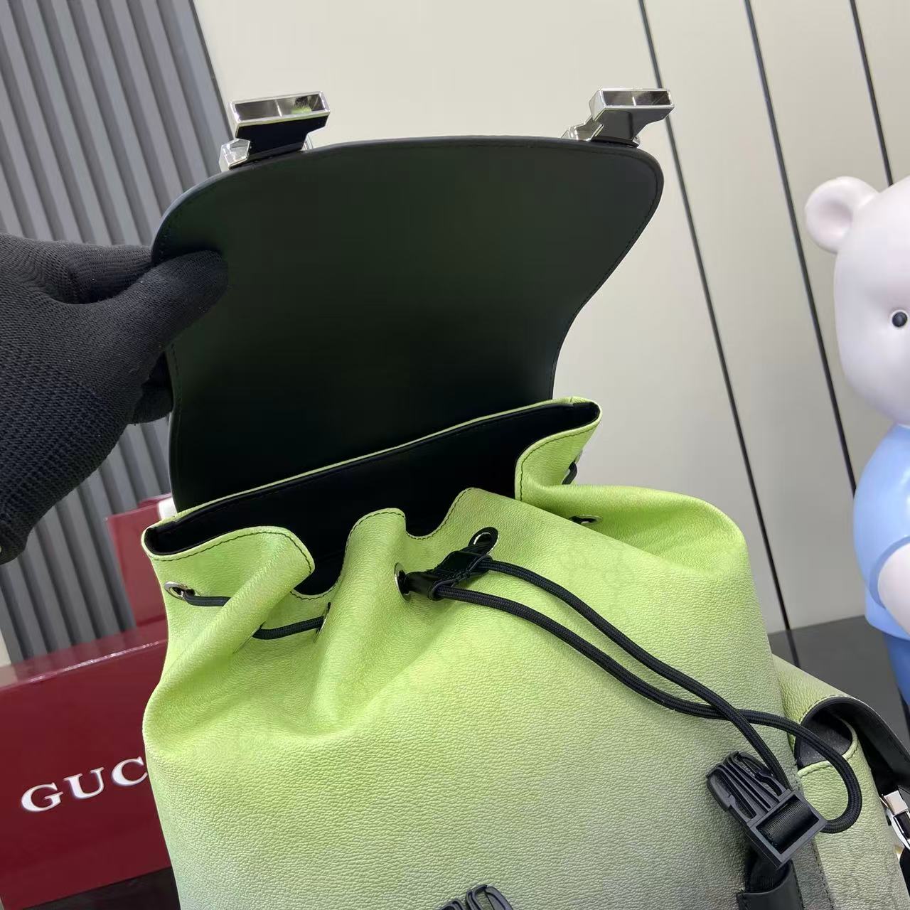 Gucci Chroma Large Backpack - DesignerGu