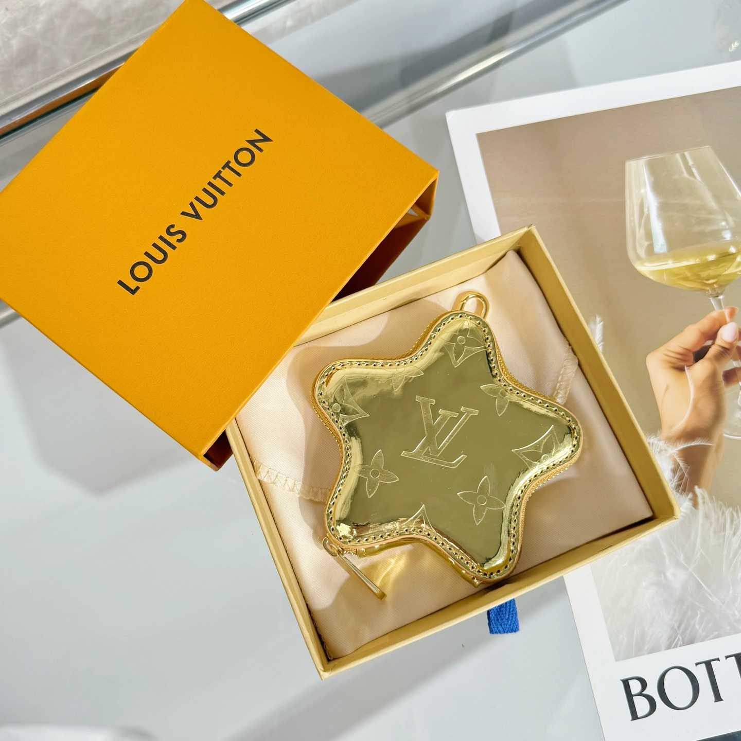 Louis Vuitton Spark Coin Purse Other Monogram Canvas - DesignerGu