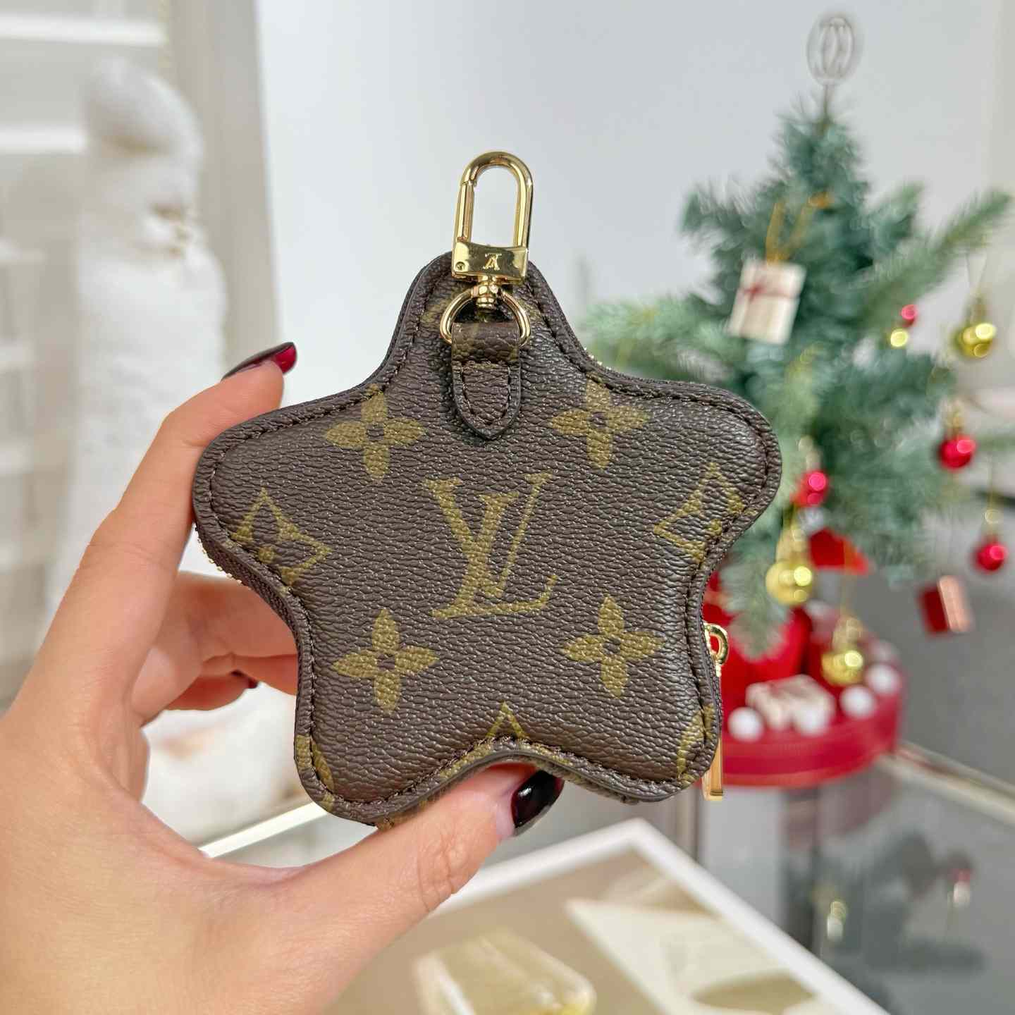 Louis Vuitton Spark Coin Purse Monogram Empreinte Leather  - DesignerGu