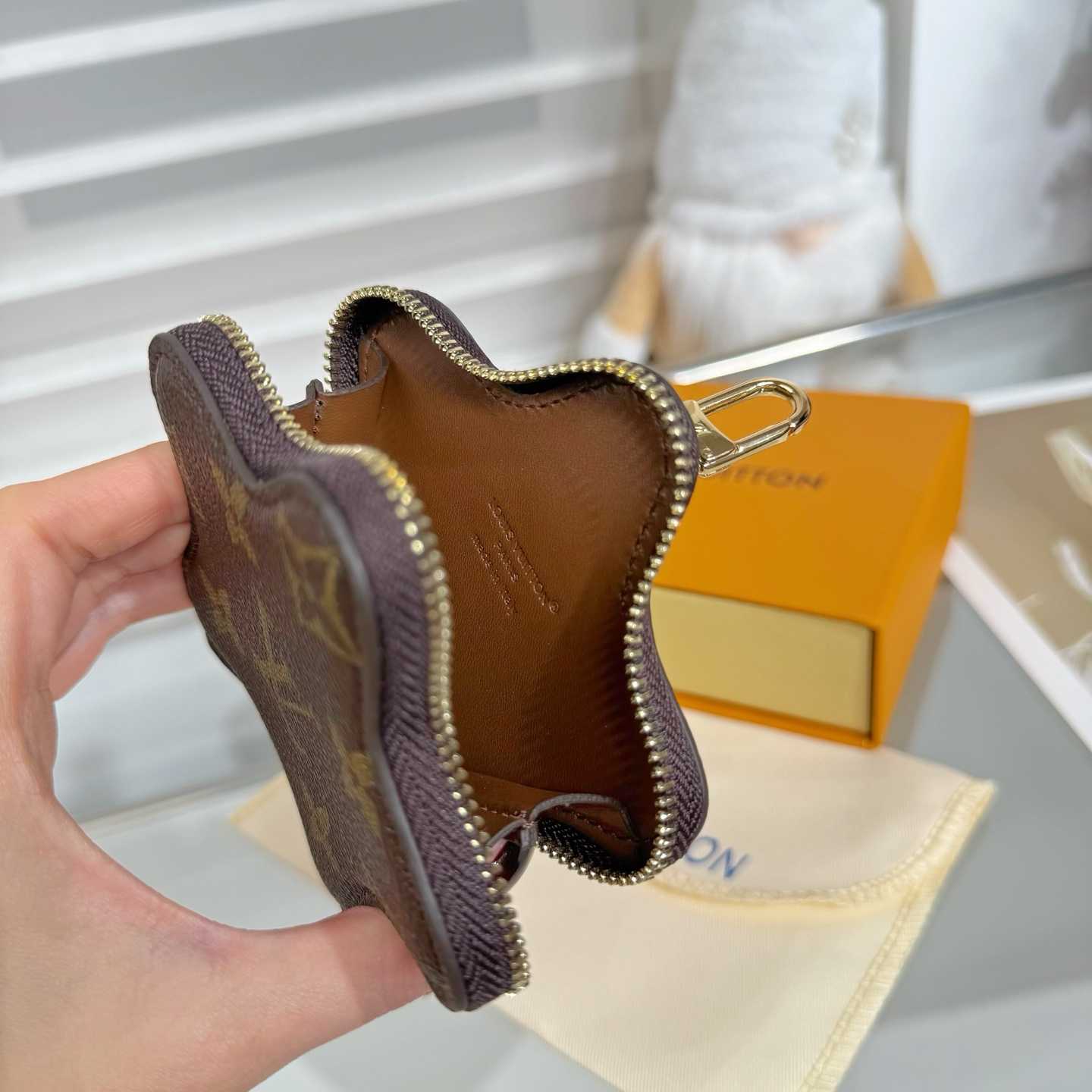 Louis Vuitton Spark Coin Purse Monogram Empreinte Leather  - DesignerGu