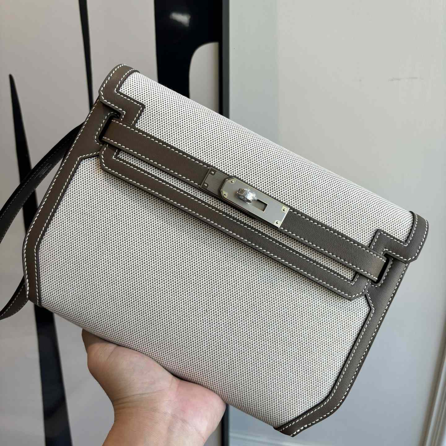 Hermes Kelly Depeches 25 Pouch - DesignerGu