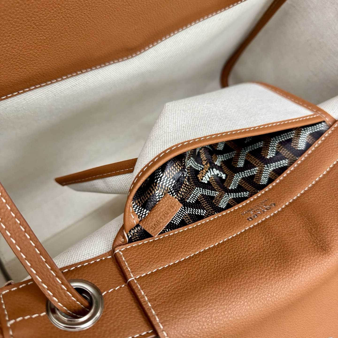 Goyard Rouette Souple Bag - DesignerGu