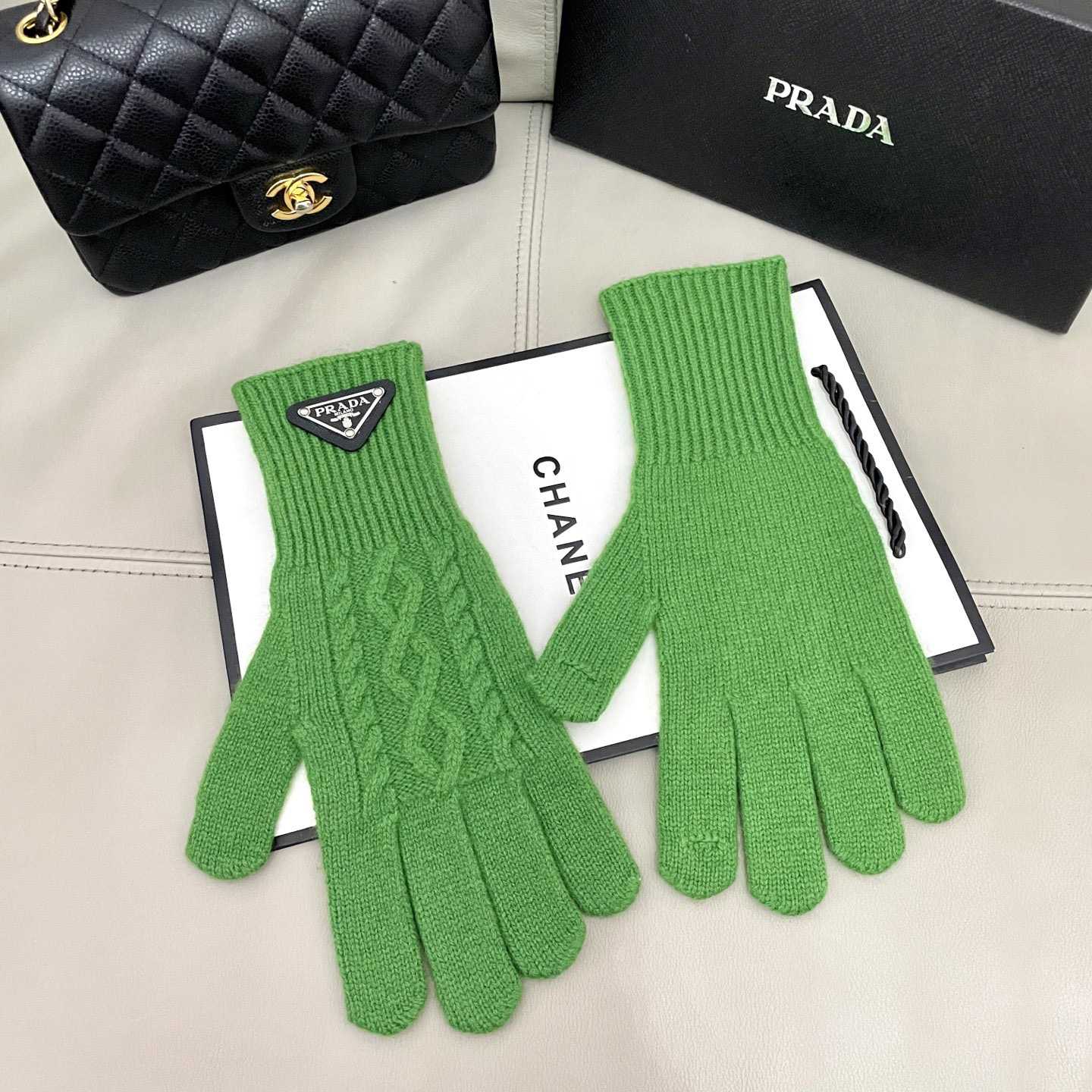 Prada Gloves - DesignerGu