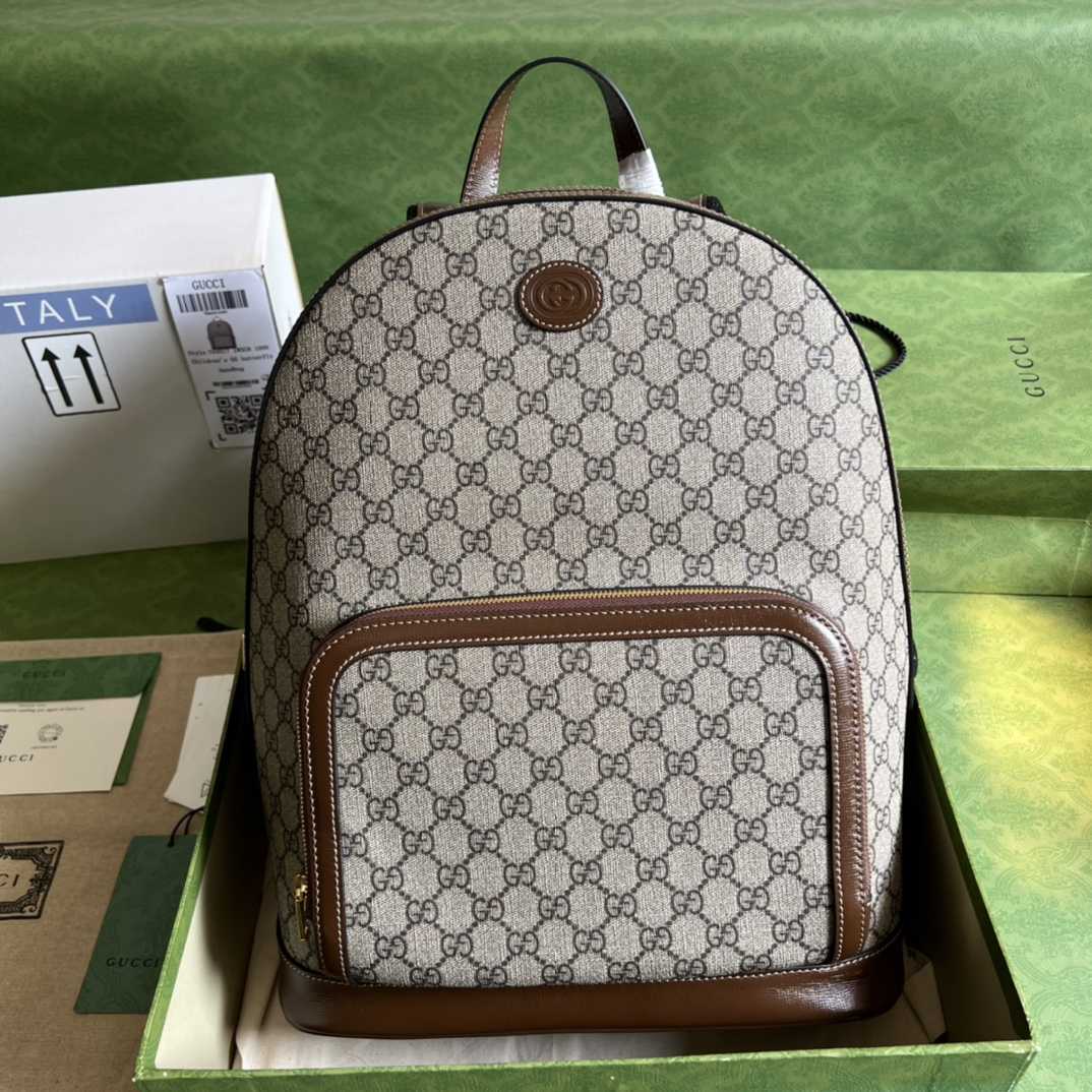 Gucci GG Supreme Canvas Backpack   31.5-41-14.5cm - DesignerGu
