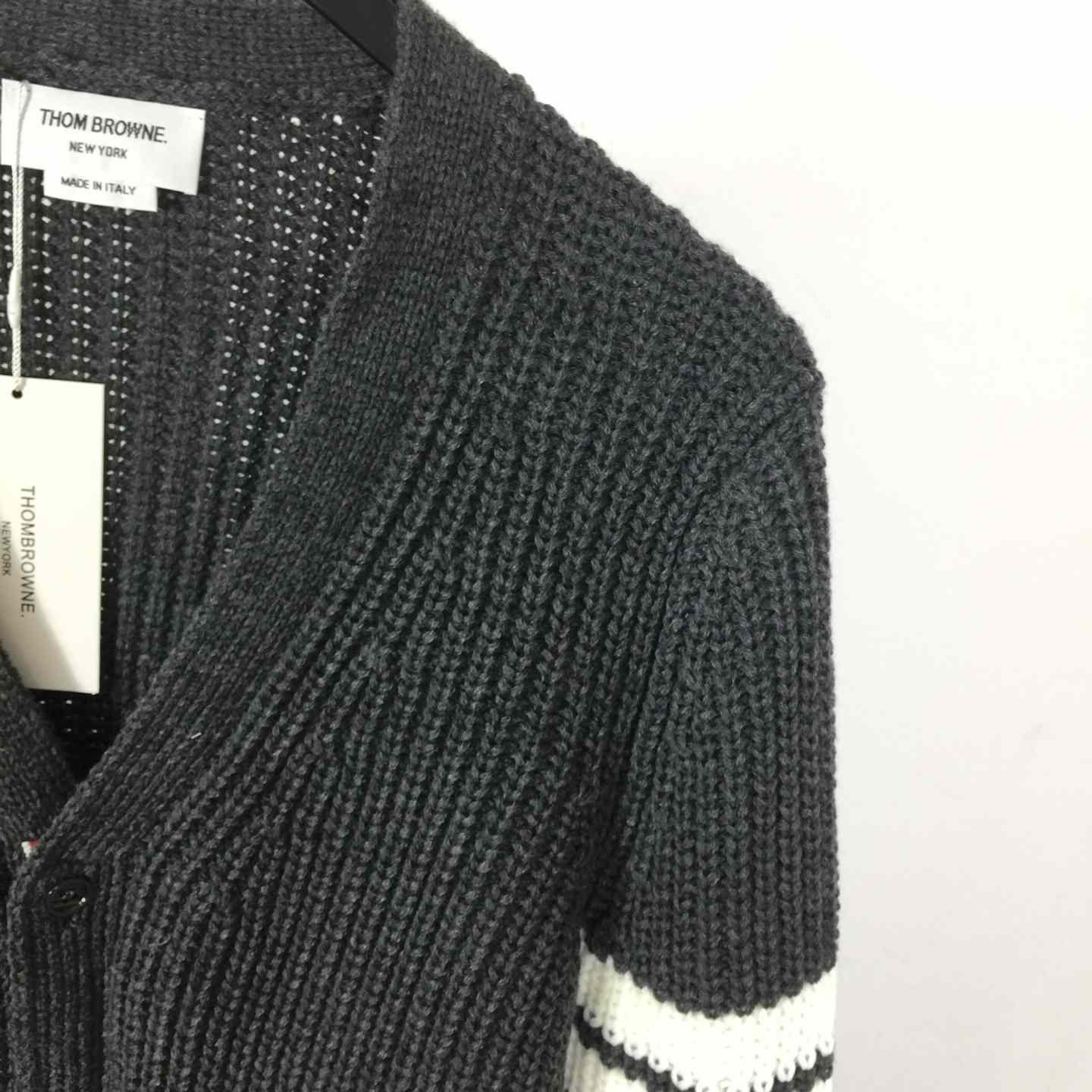 Thom Browne 4-Bar Cardigan - DesignerGu