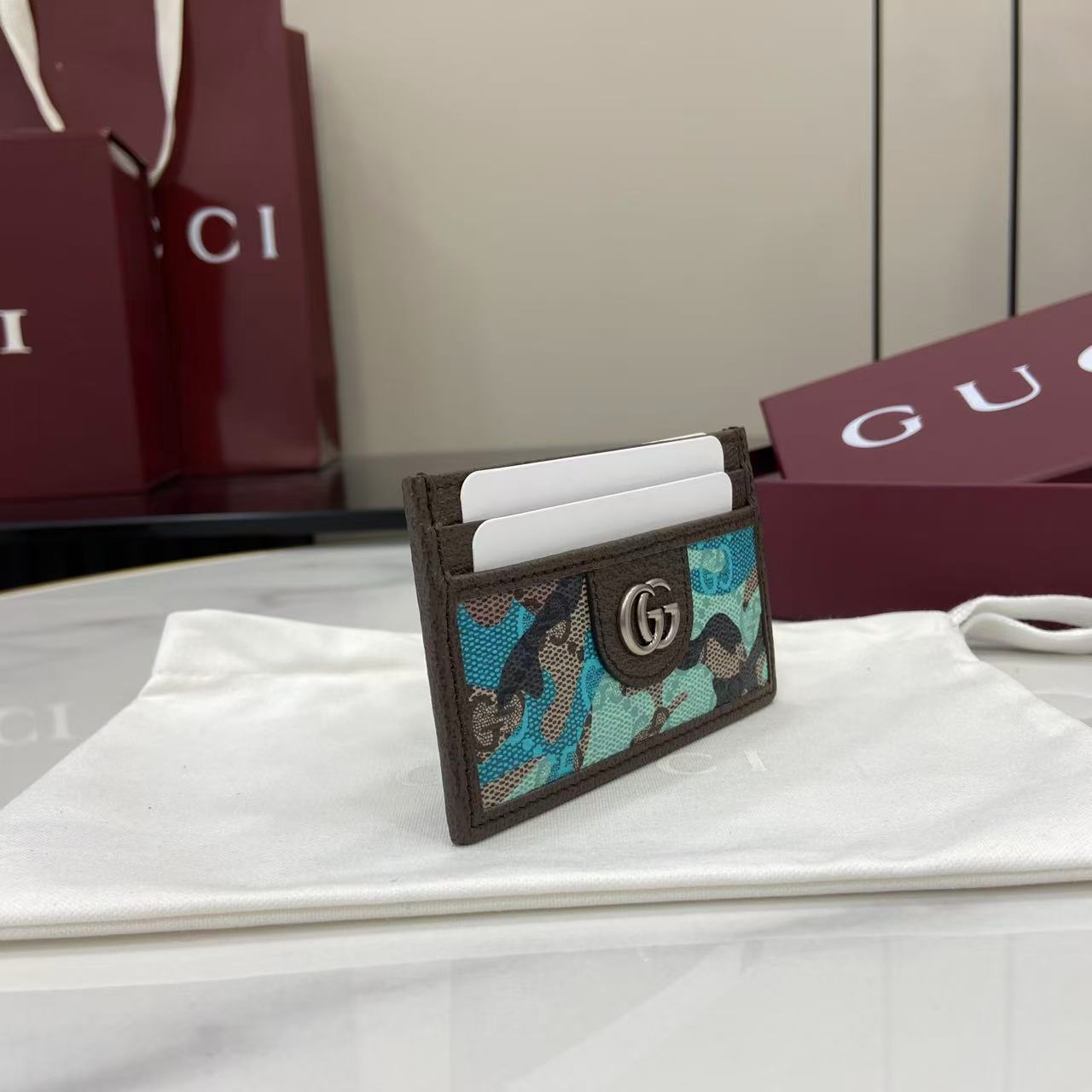 Gucci GG Card Case - DesignerGu