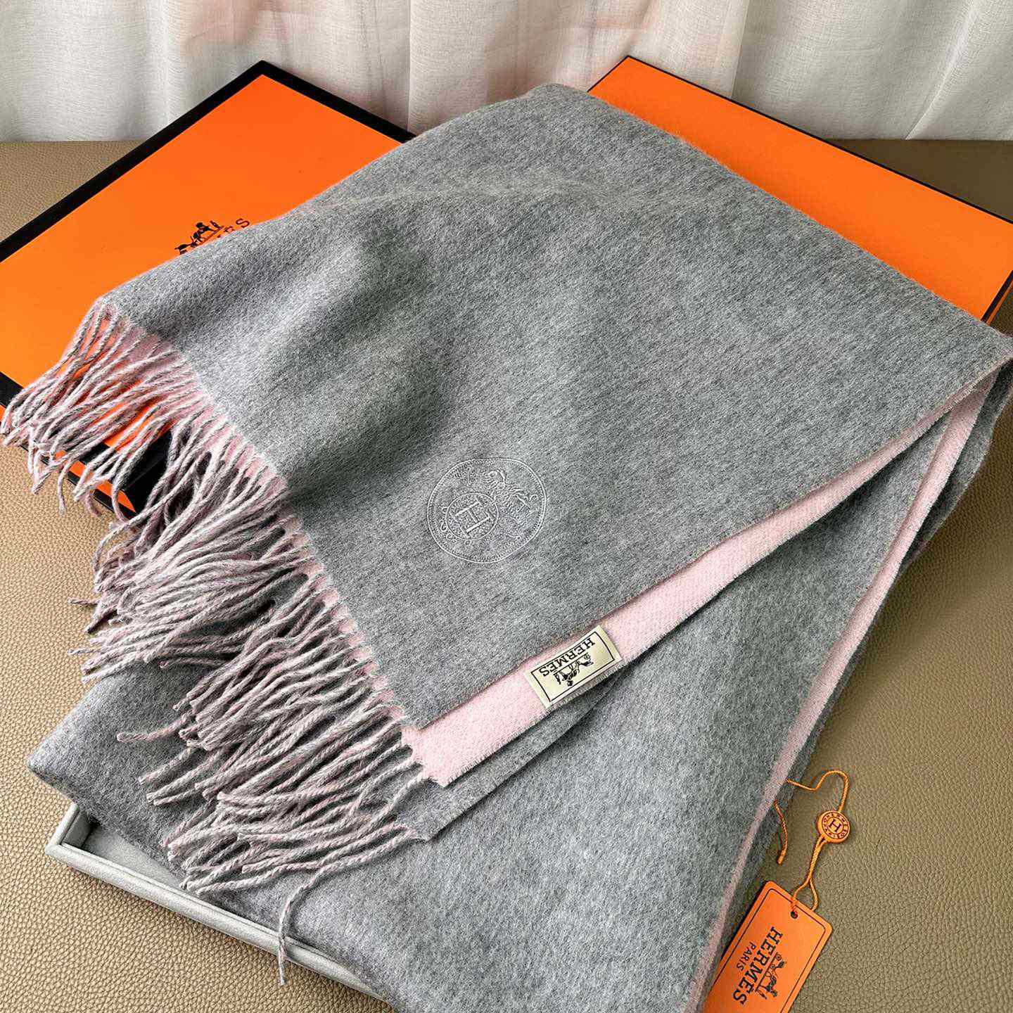 Hermès double-sided cashwool scarf - DesignerGu