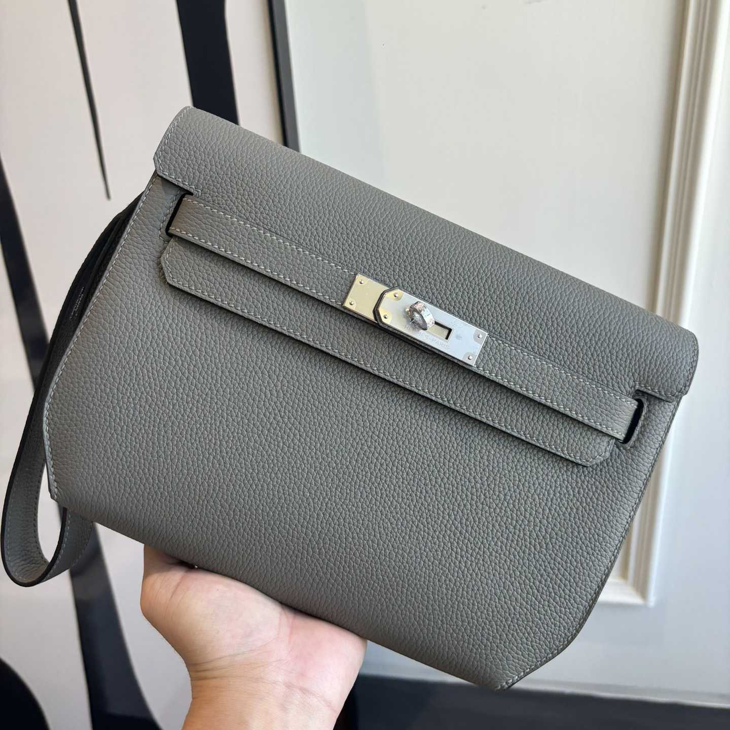 Hermes Kelly Depeches 25 Pouch - DesignerGu