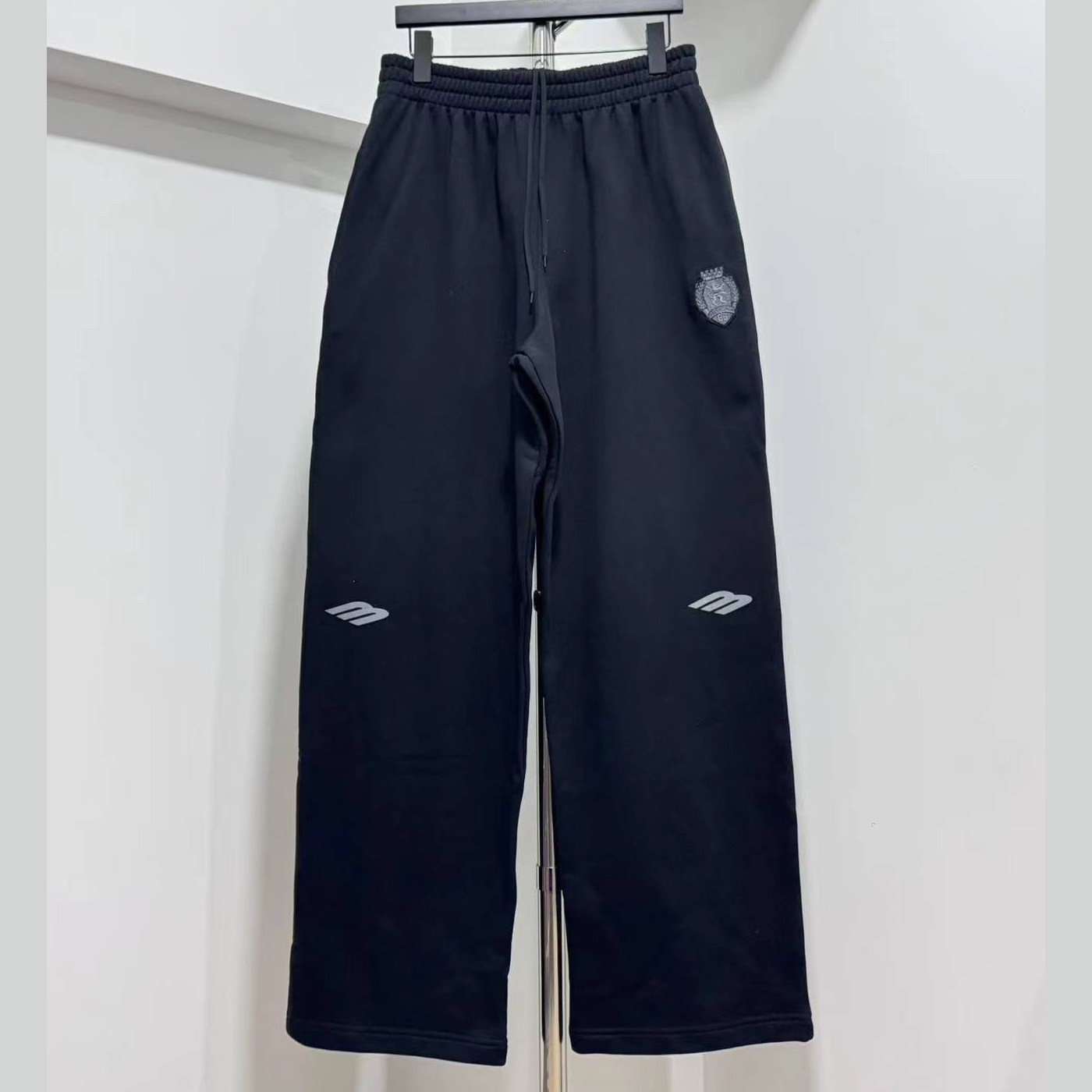 Balenciaga 3B Football Baggy Sweatpants In Black - DesignerGu