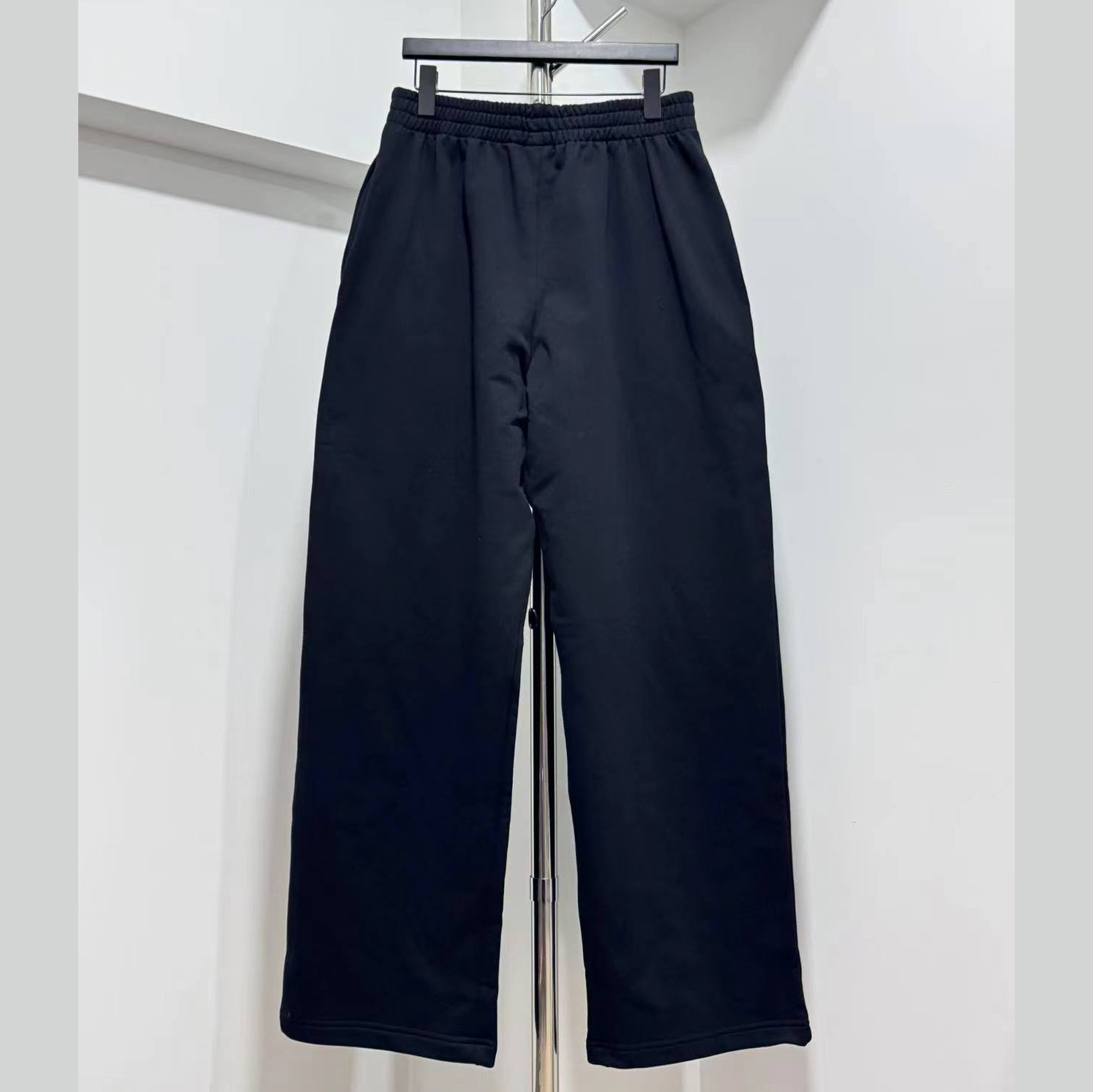 Balenciaga 3B Football Baggy Sweatpants In Black - DesignerGu