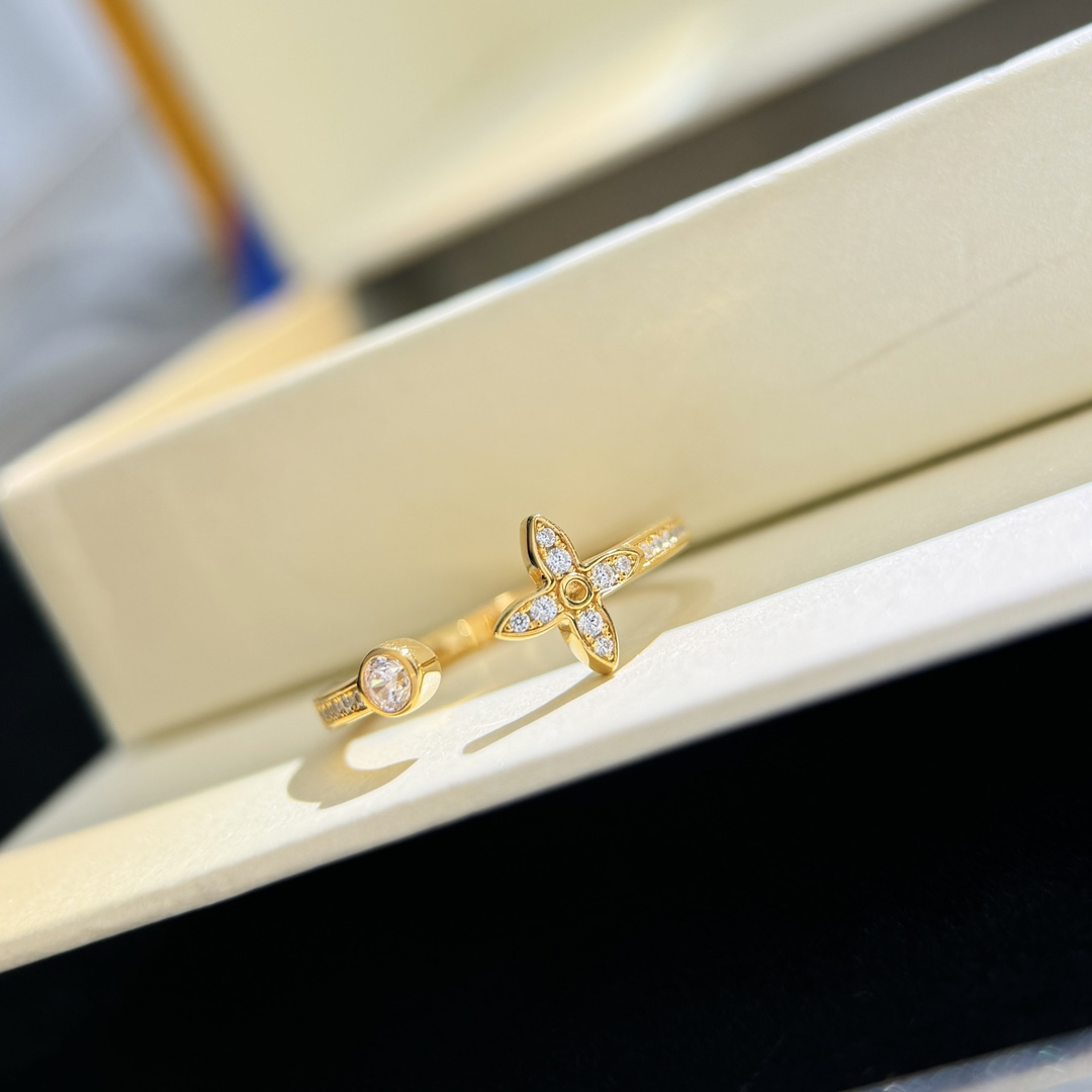 Louis Vuitton Idylle Blossom Single Ring - DesignerGu
